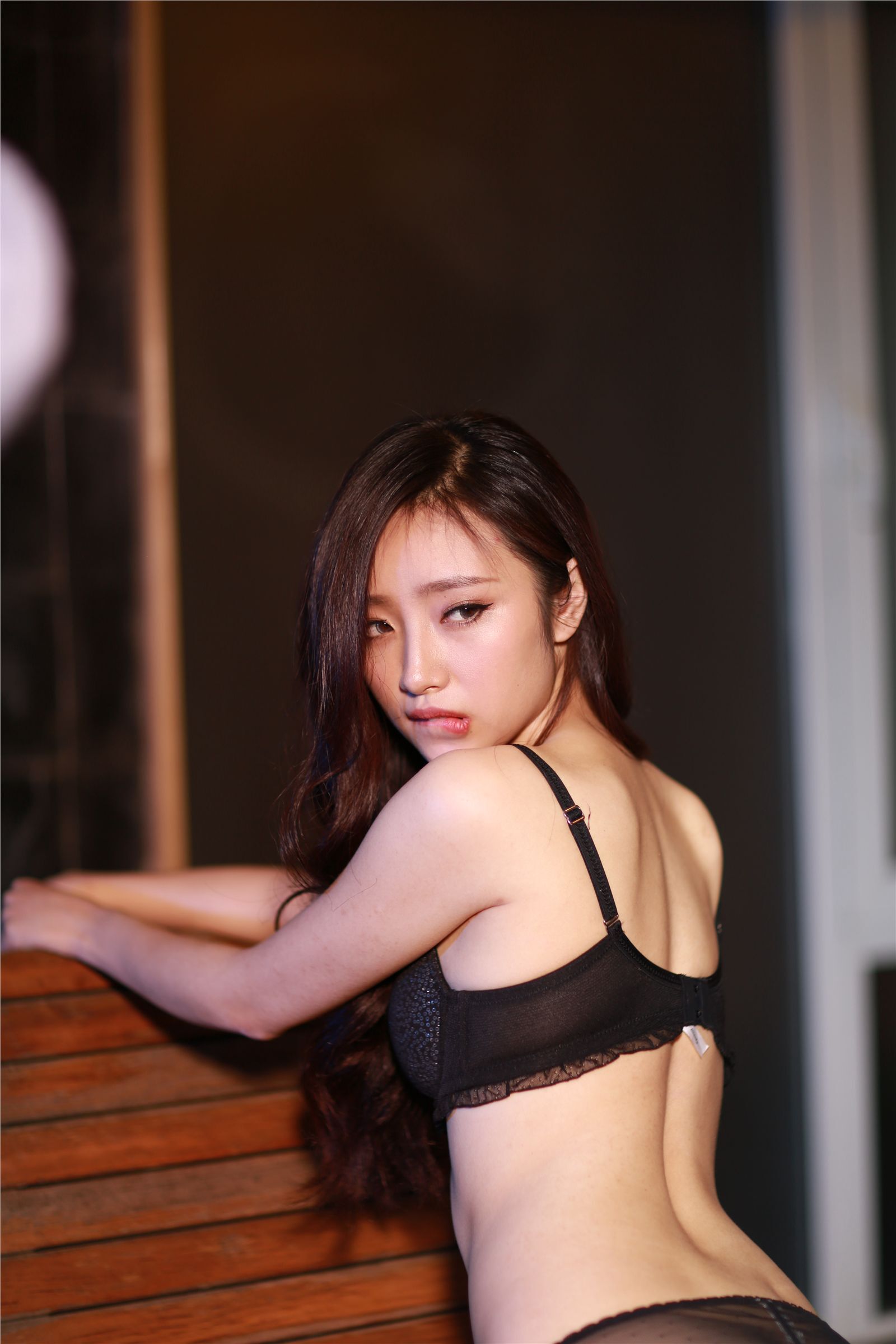 韩子萱 唯美型私拍 第一套