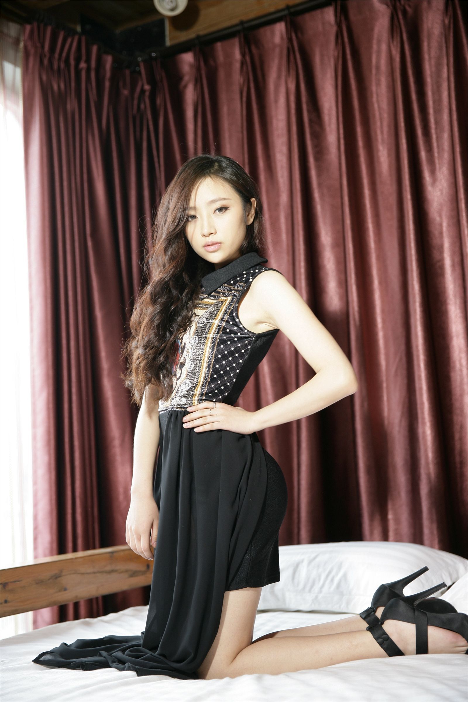 韩子萱 唯美型私拍 第2套