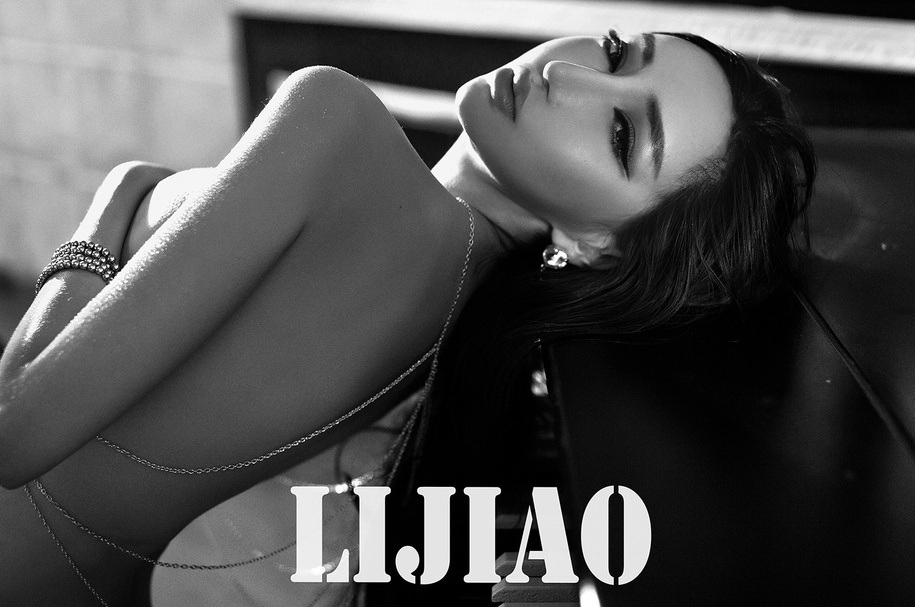 野性美女王瑞儿写真