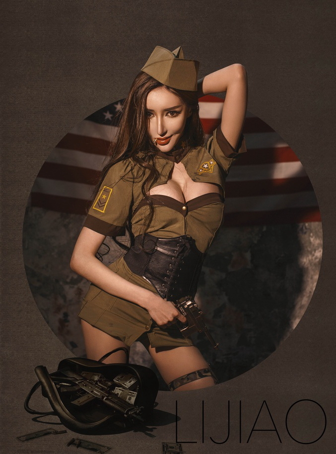 野性美女王瑞儿写真