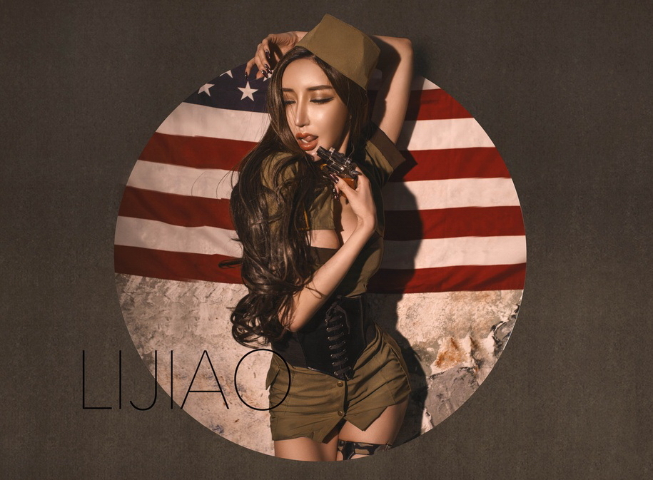 野性美女王瑞儿写真