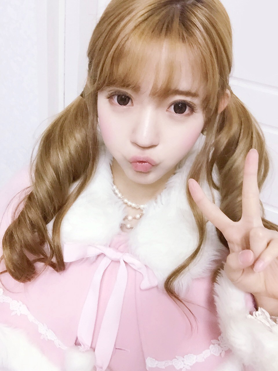 韩国颜值逆天女孩洋娃娃yurisa