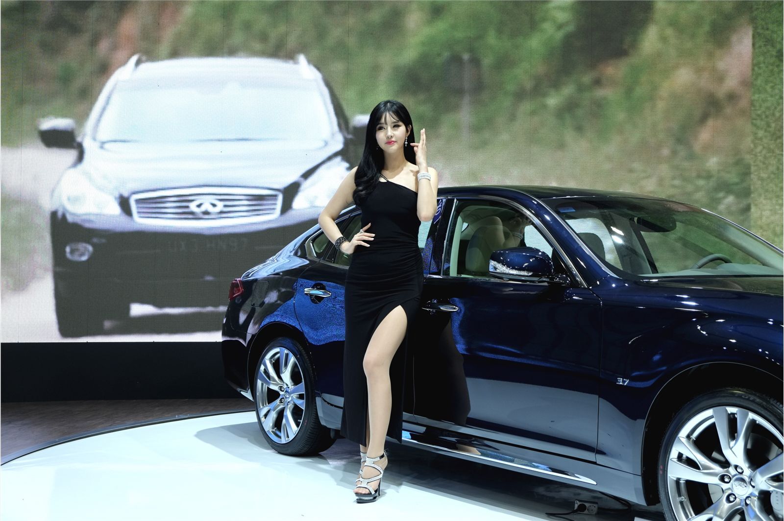 2015韩国国际车展韩国丽人崔星河