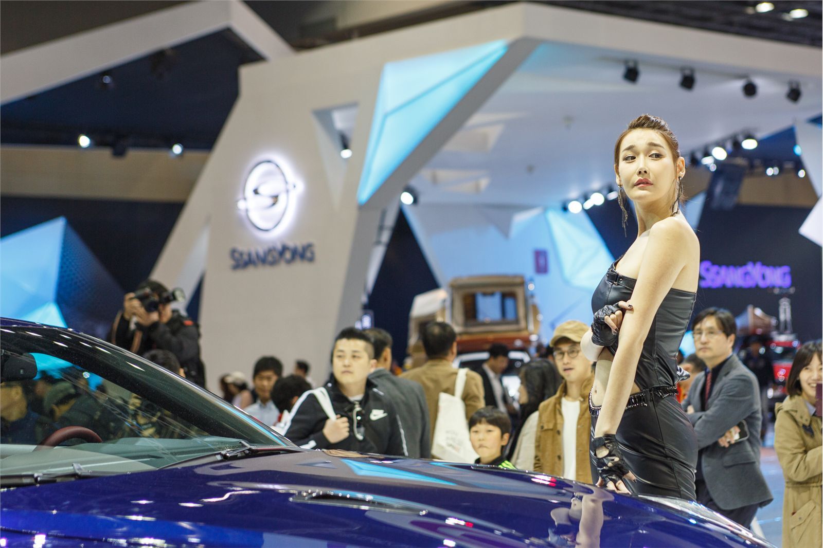 2015韩国国际车展超级车模李晓英