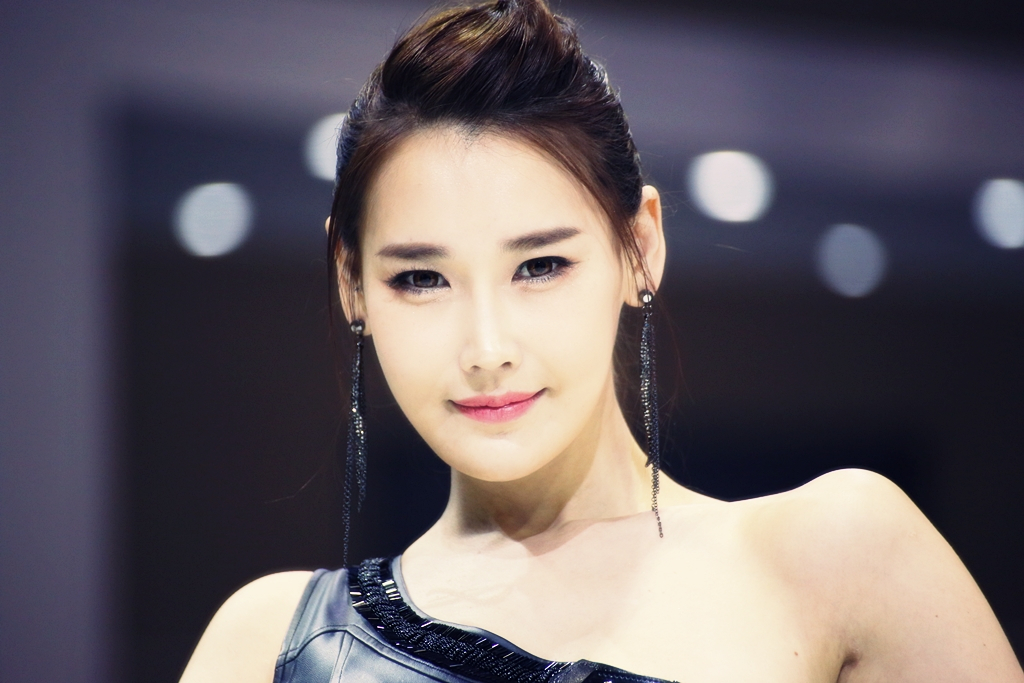 2015韩国国际车展超级车模李晓英