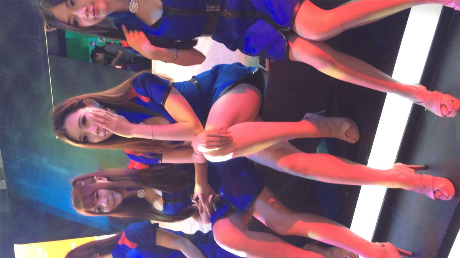 蓝色包臀短裙性感美女模特showgirl可爱唯美