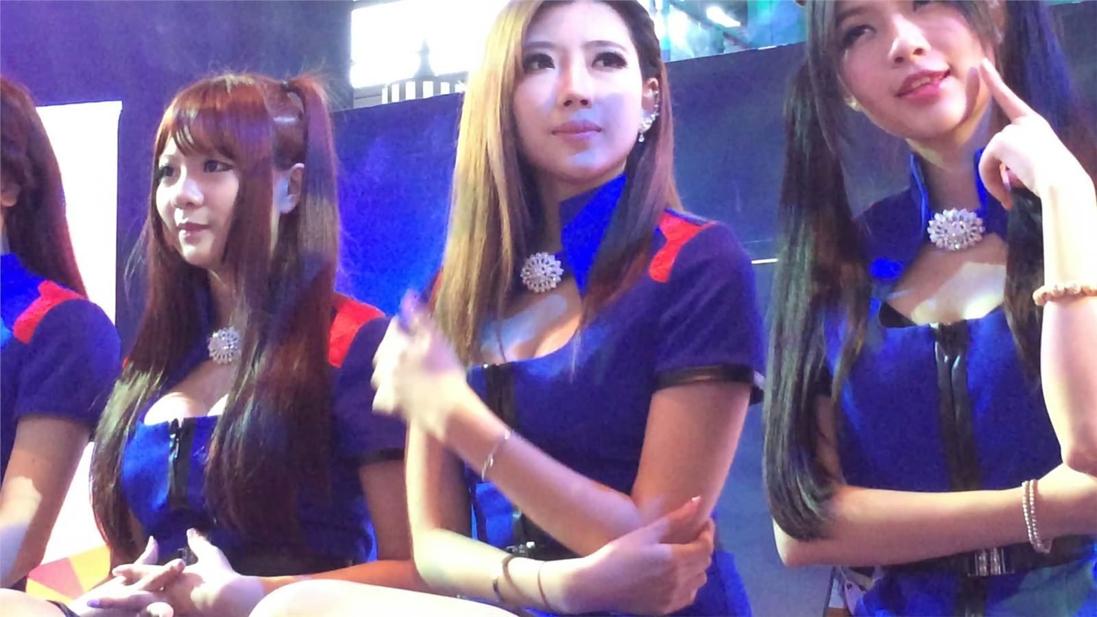 蓝色包臀短裙性感美女模特showgirl可爱唯美