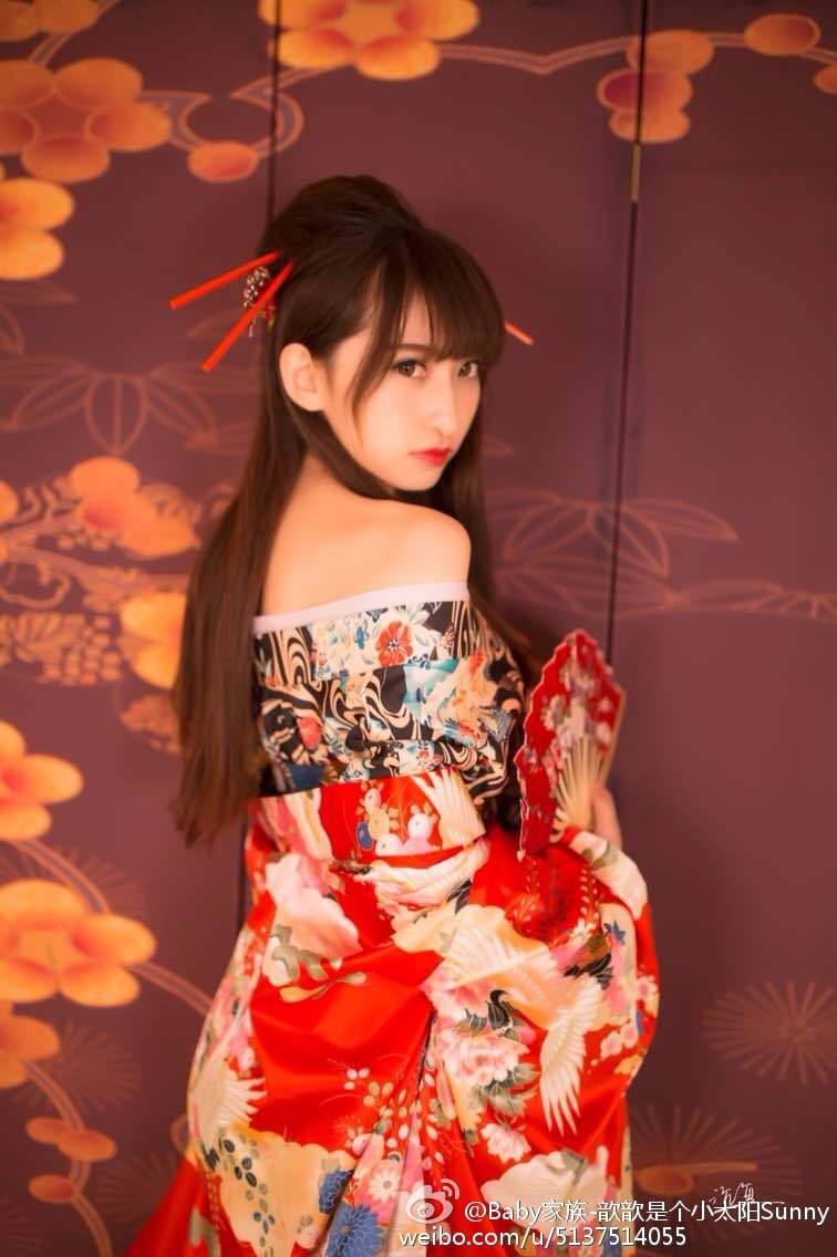 Baby家族-刘郁歆Sunny微博图集