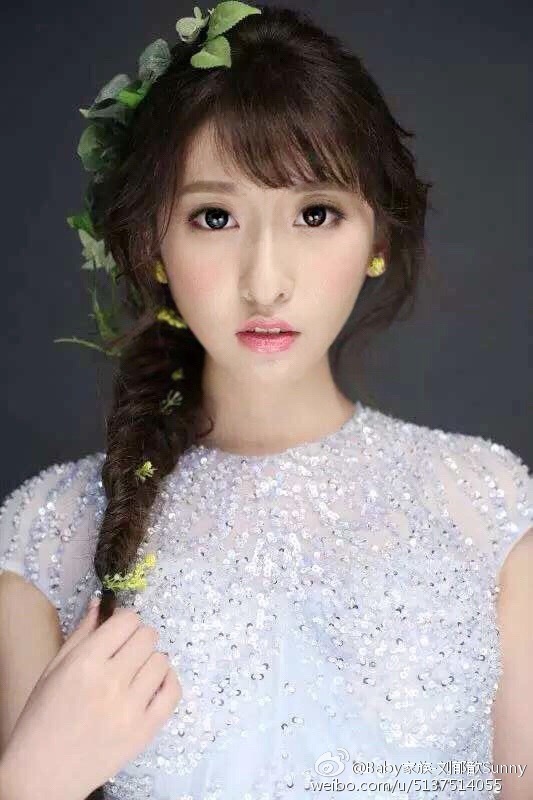 Baby家族-刘郁歆Sunny微博图集