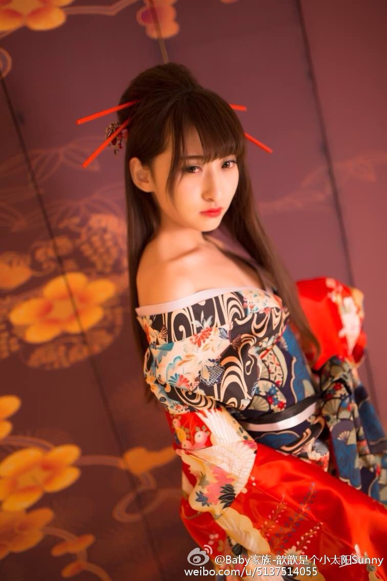 Baby家族-刘郁歆Sunny微博图集