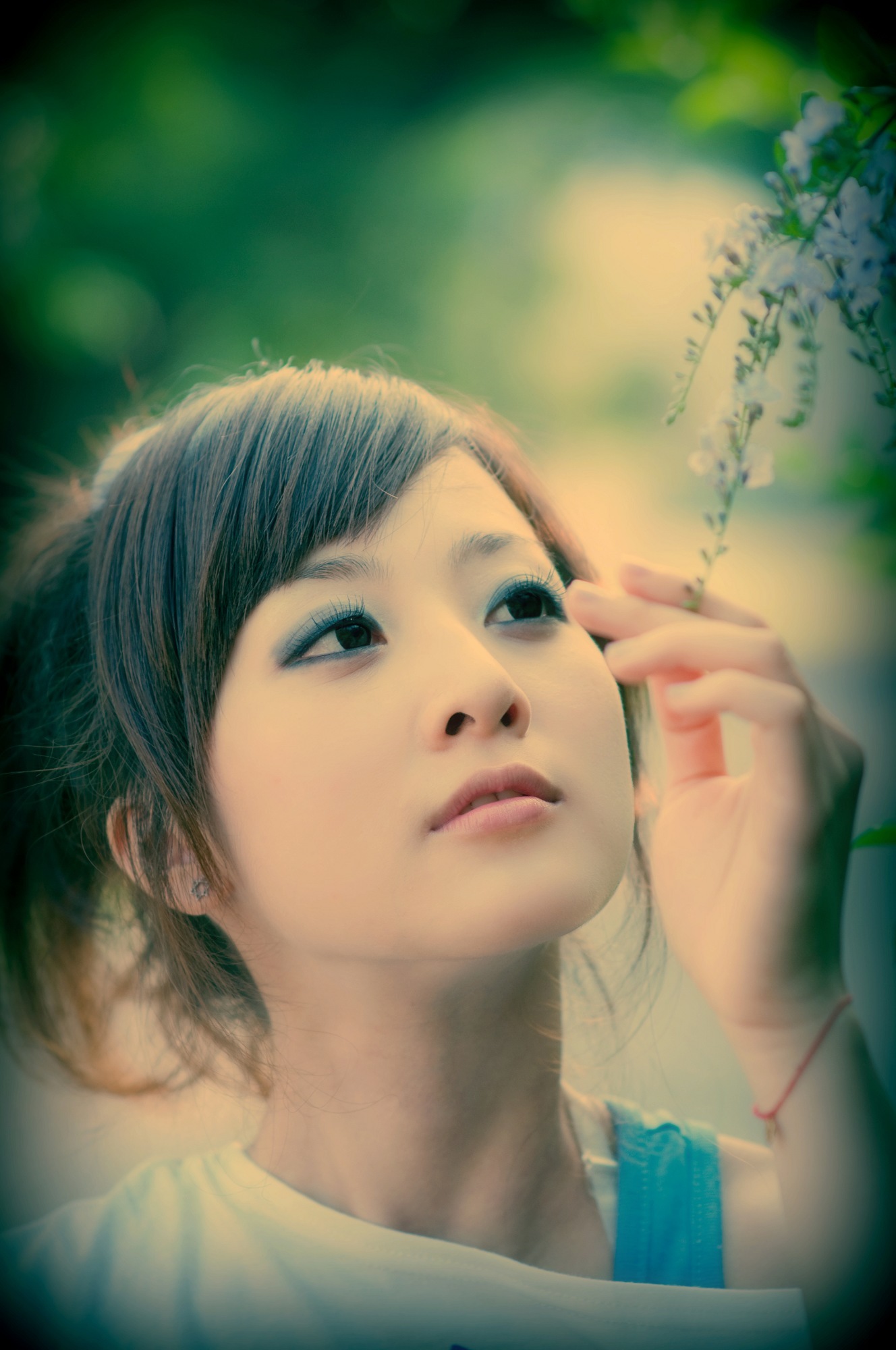 台湾清纯美女果子MM张凯洁@陽明山美軍宿舍1