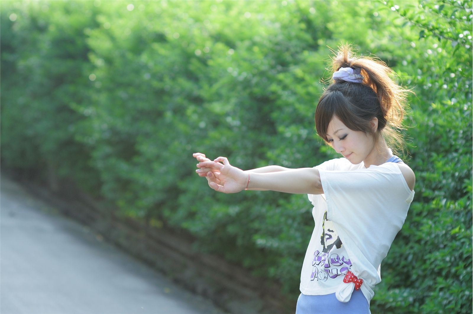 台湾清纯美女果子MM张凯洁@陽明山美軍宿舍1