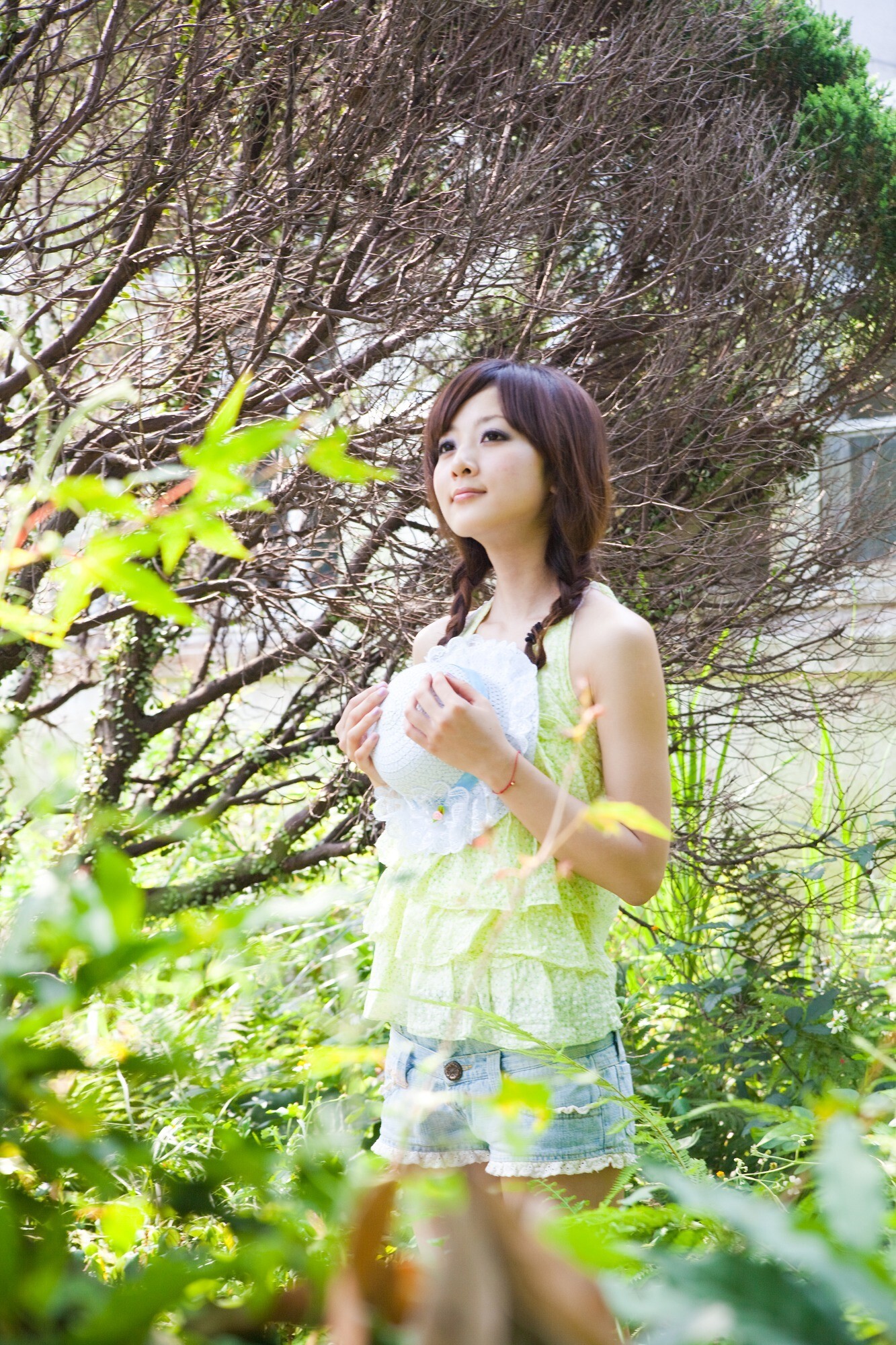 台湾清纯美女果子MM张凯洁@陽明山美軍宿舍2