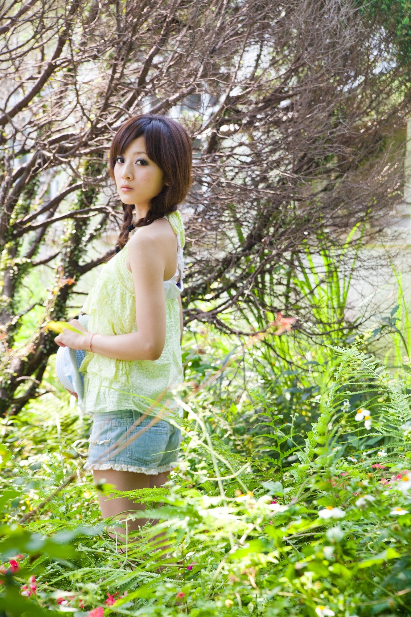 台湾清纯美女果子MM张凯洁@陽明山美軍宿舍2