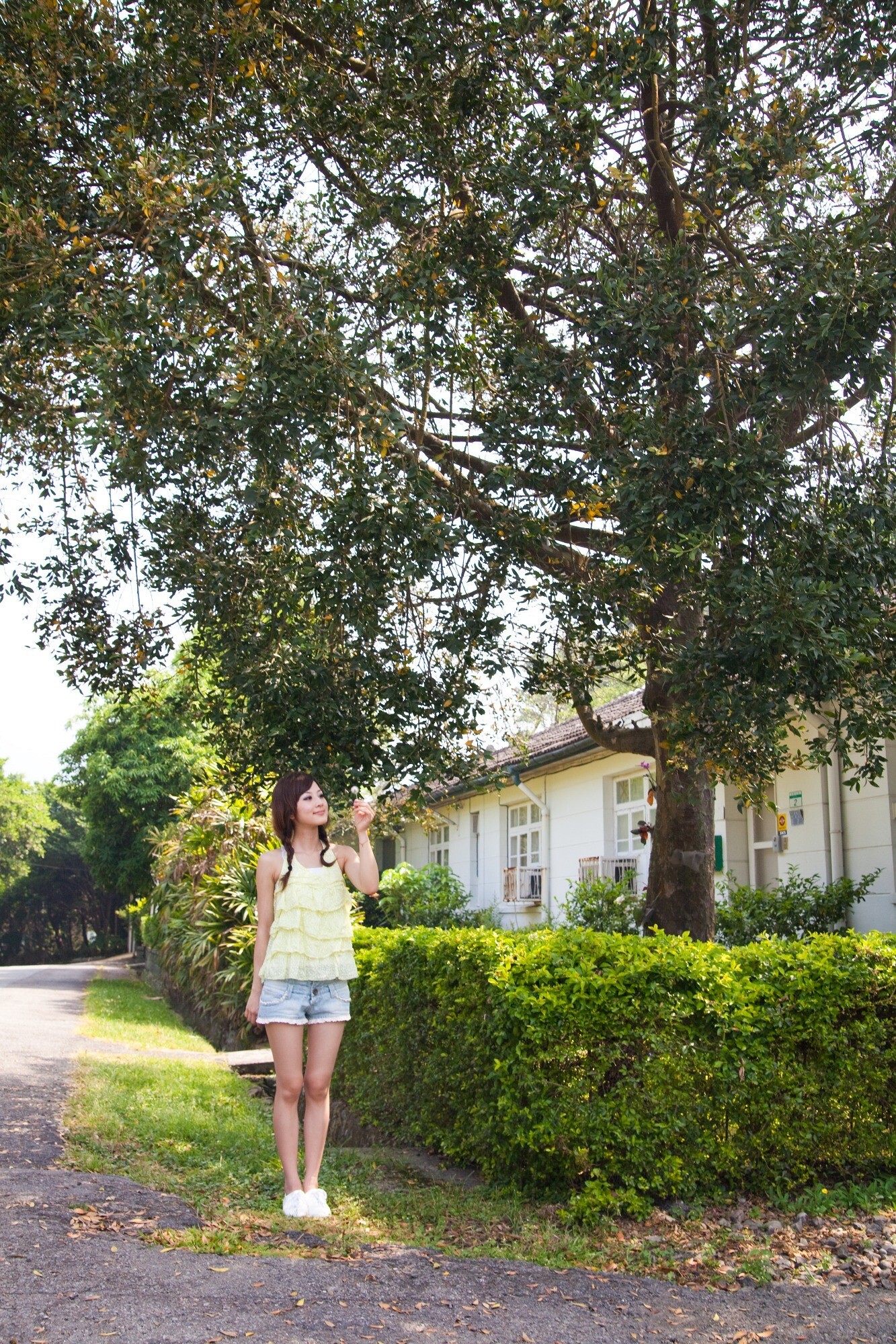 台湾清纯美女果子MM张凯洁@陽明山美軍宿舍2