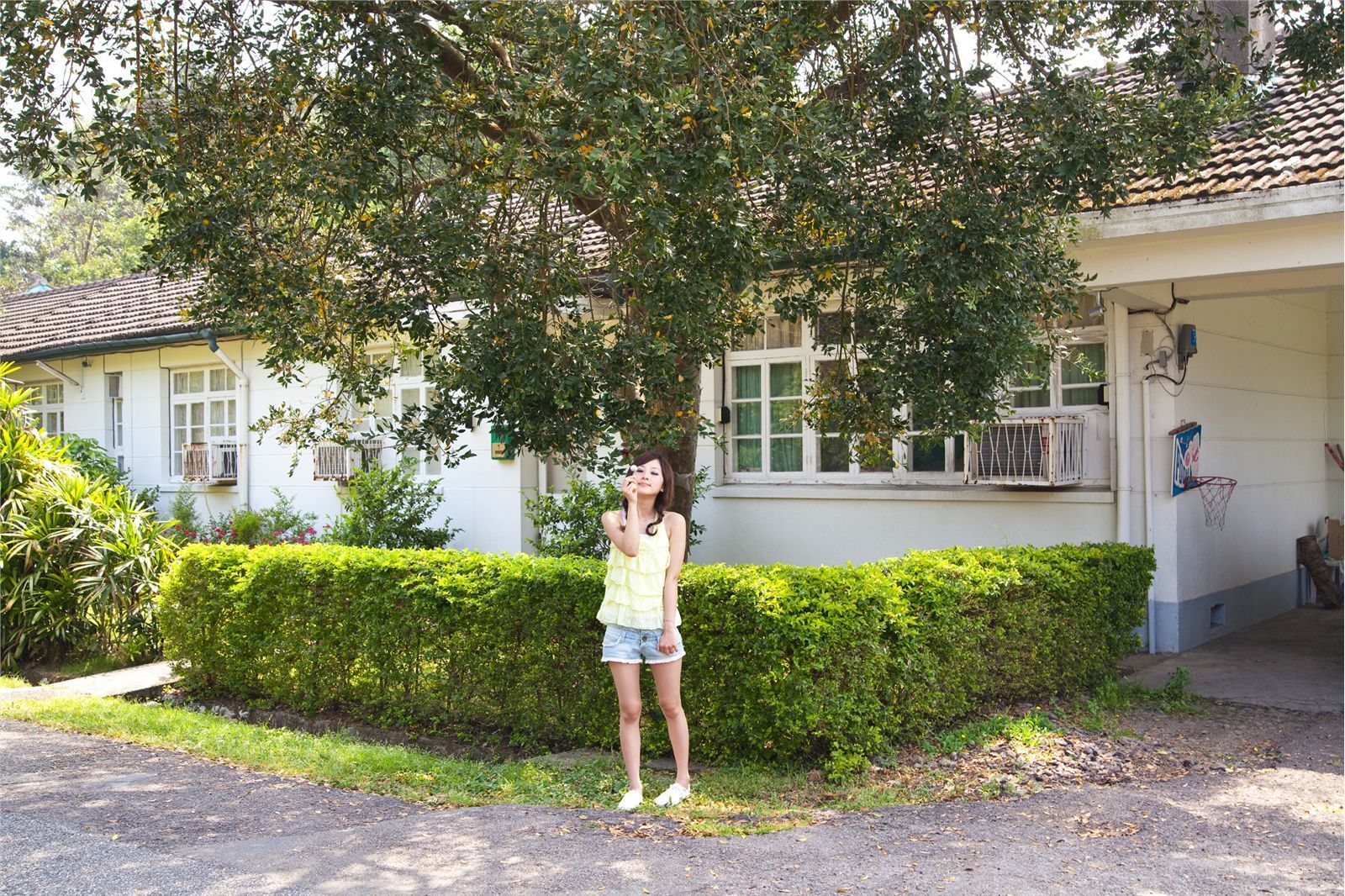 台湾清纯美女果子MM张凯洁@陽明山美軍宿舍2