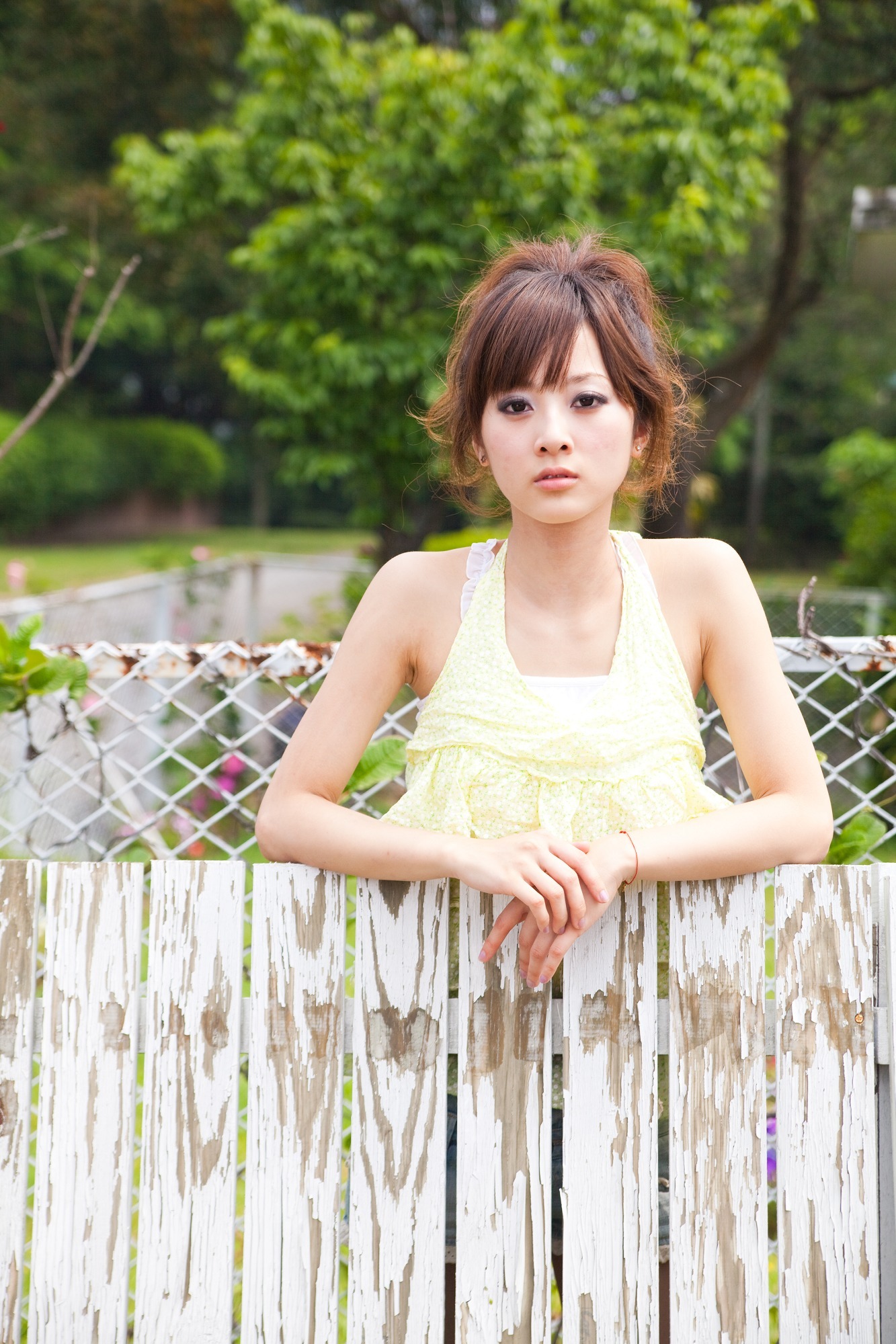 台湾清纯美女果子MM张凯洁@陽明山美軍宿舍2