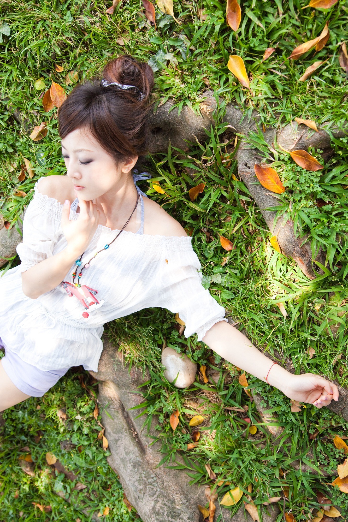 台湾清纯美女果子MM张凯洁@陽明山美軍宿舍2