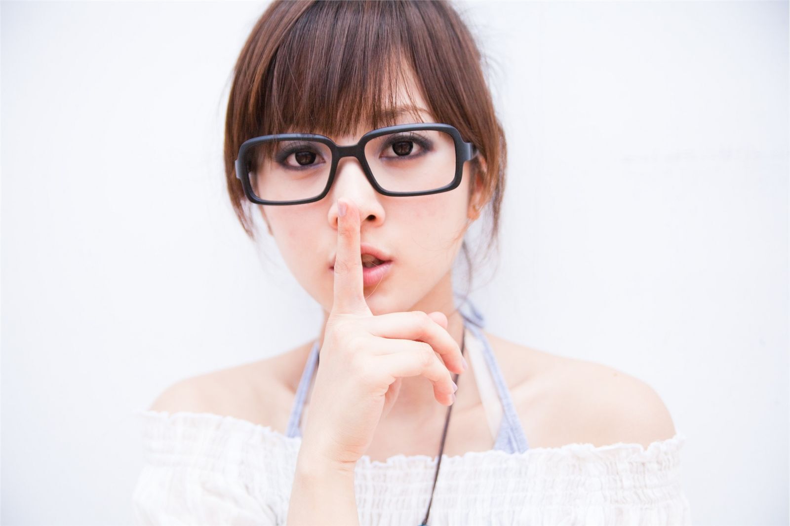 台湾清纯美女果子MM张凯洁@陽明山美軍宿舍2