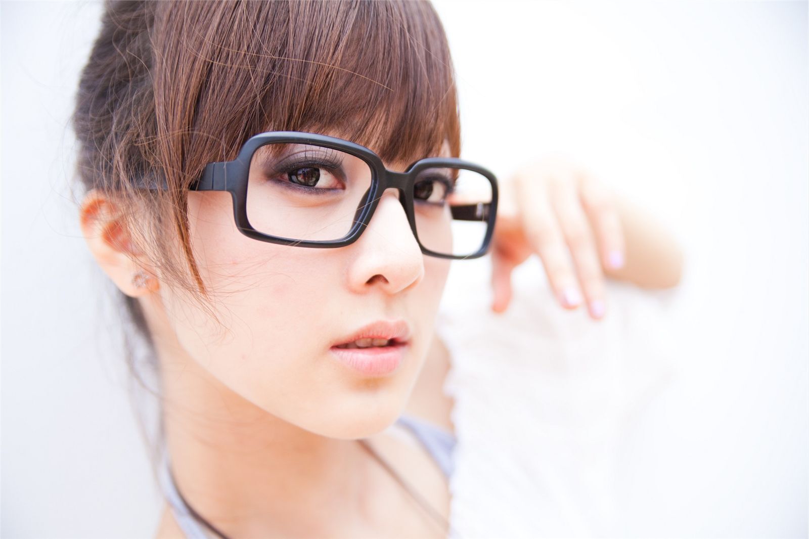 台湾清纯美女果子MM张凯洁@陽明山美軍宿舍2