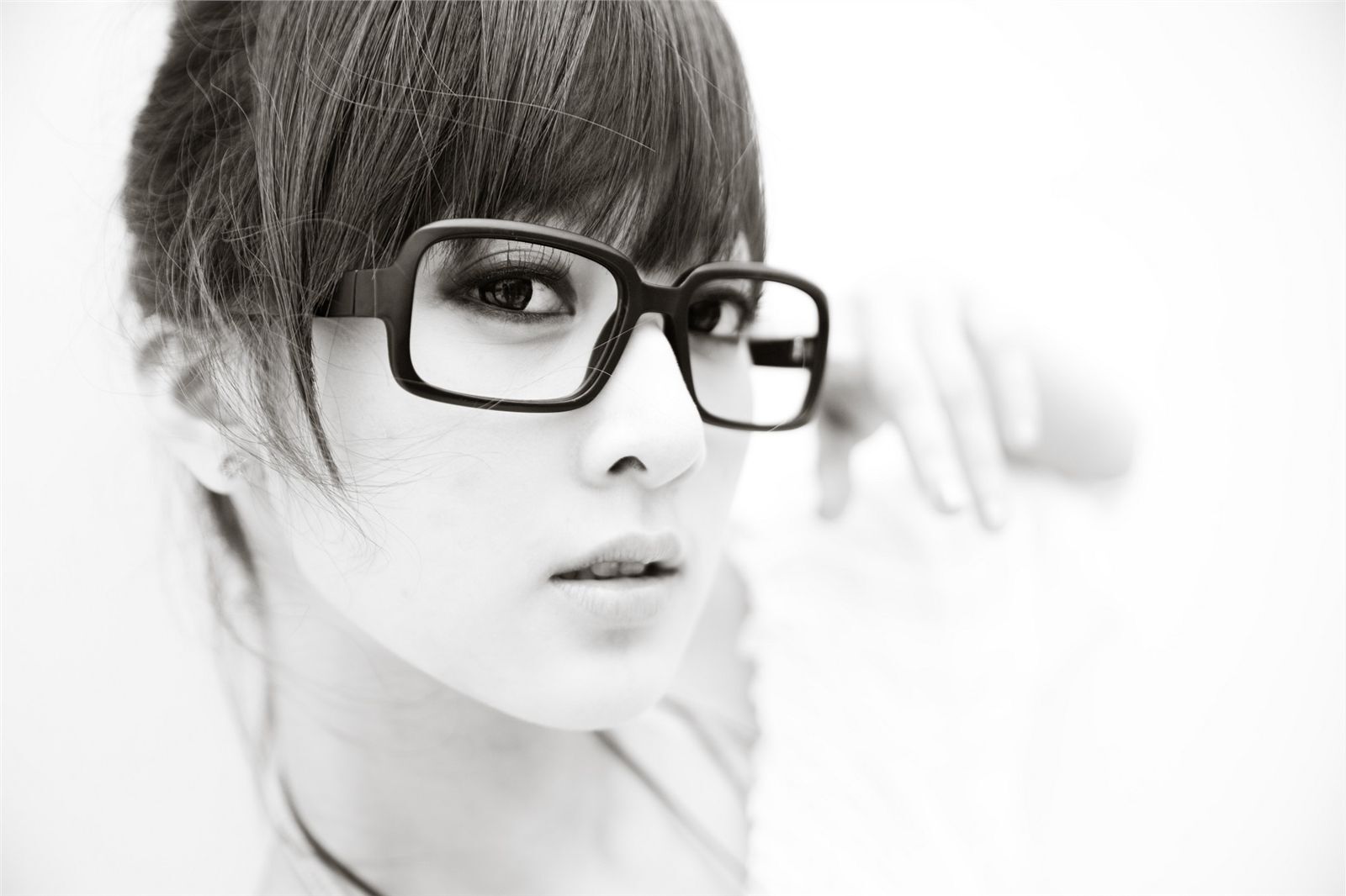 台湾清纯美女果子MM张凯洁@陽明山美軍宿舍2