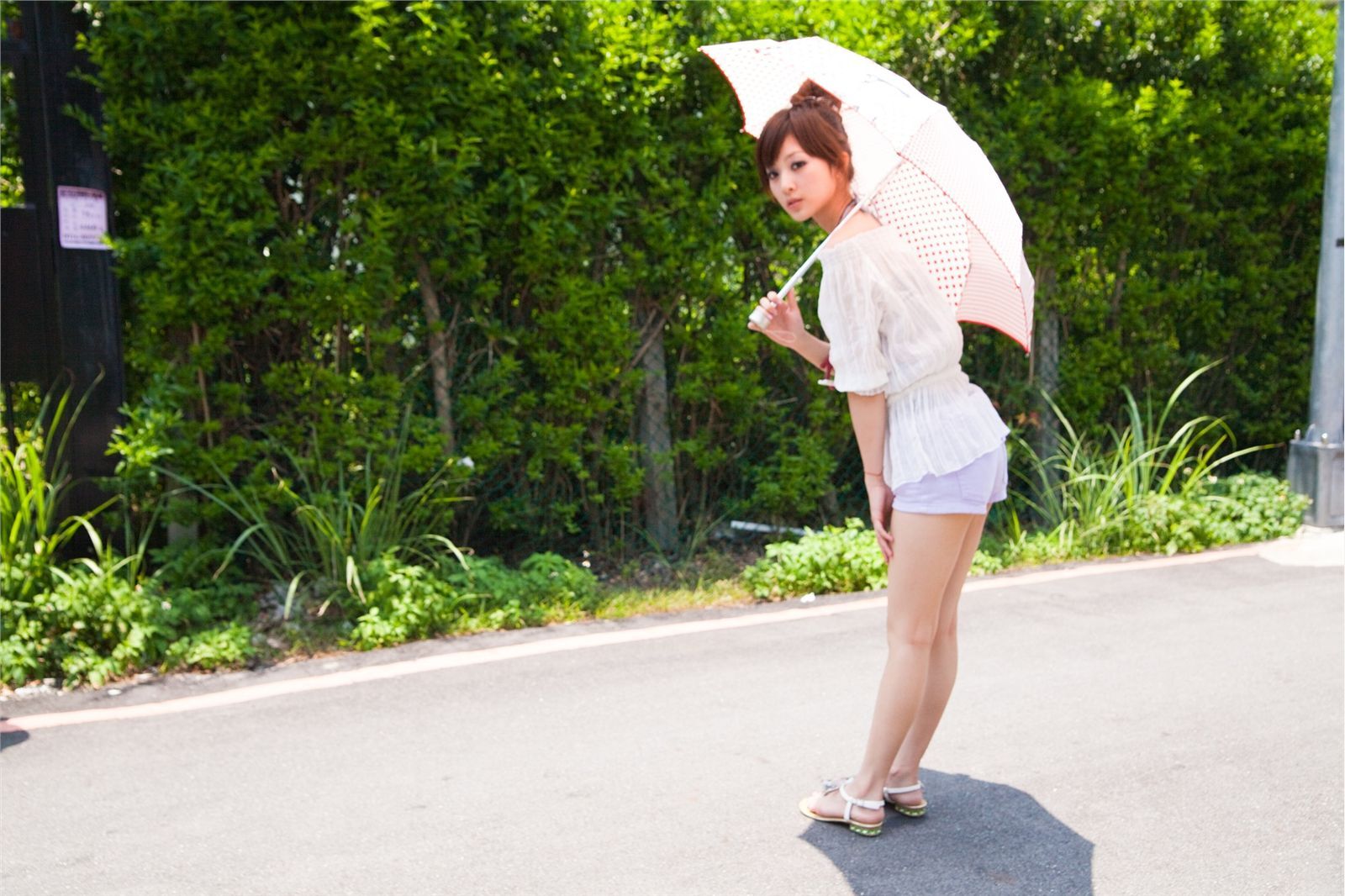 台湾清纯美女果子MM张凯洁@陽明山美軍宿舍2