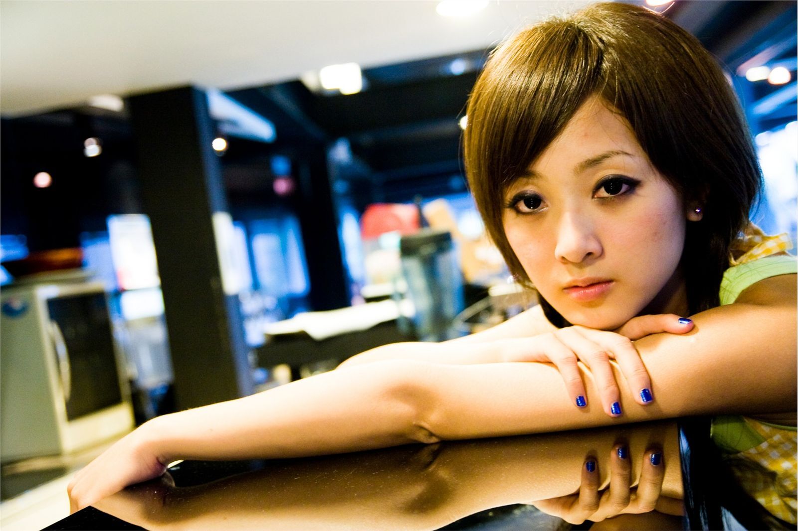 台湾清纯美女果子MM张凯洁@台大外拍