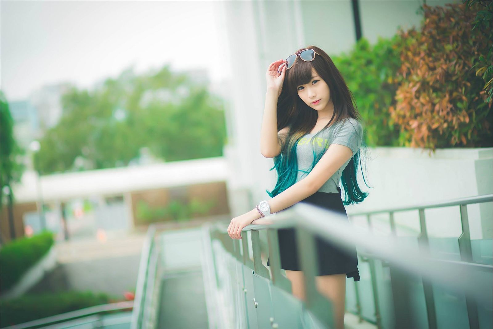 麦当劳最美店员张楚珊写真自拍