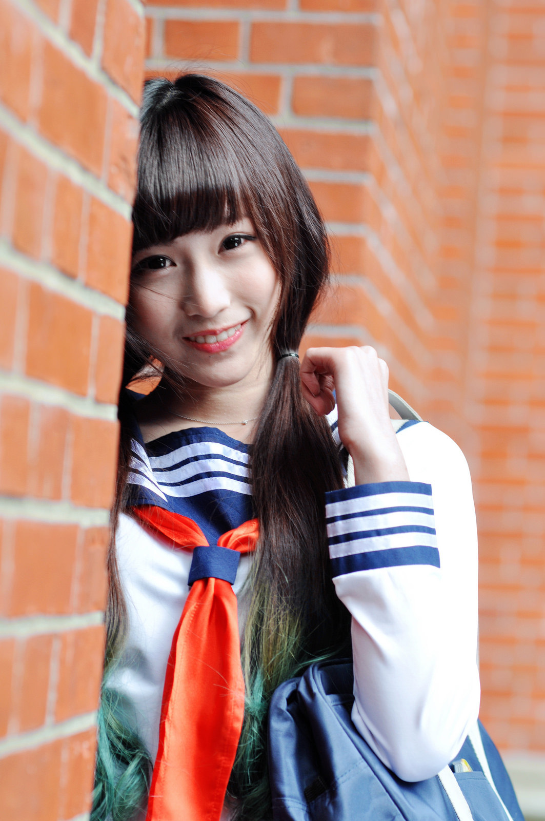 麦当劳最美店员张楚珊写真自拍