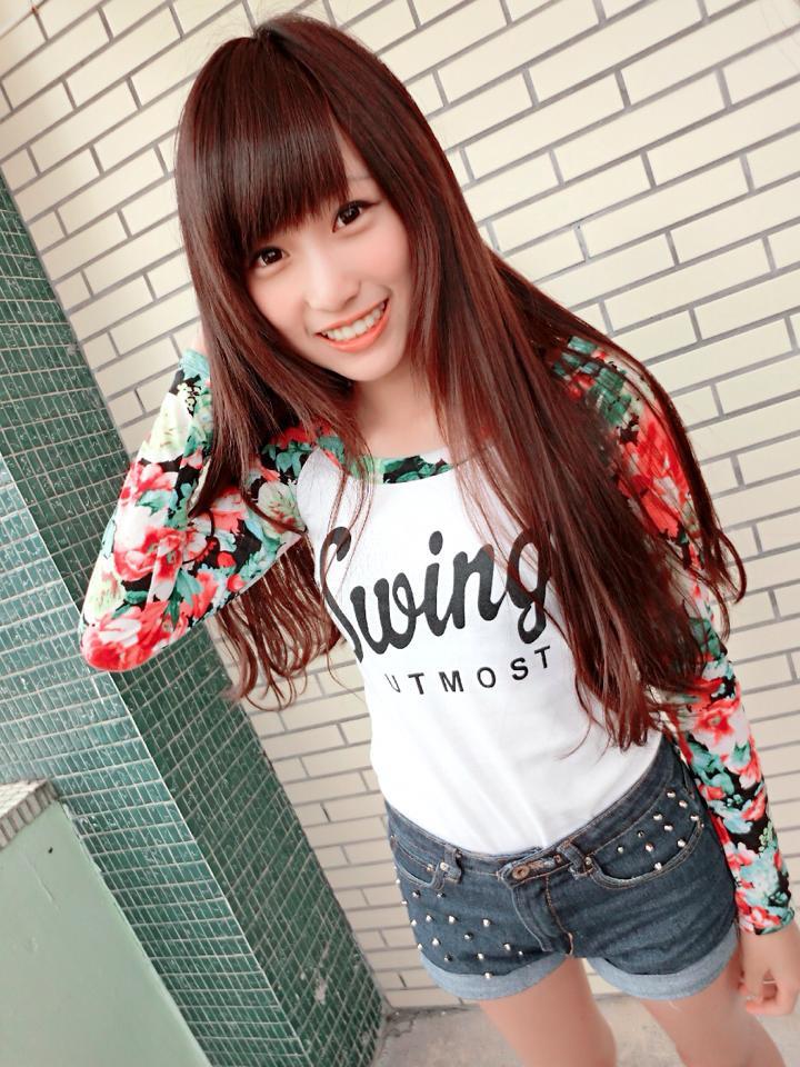 麦当劳最美店员张楚珊写真自拍