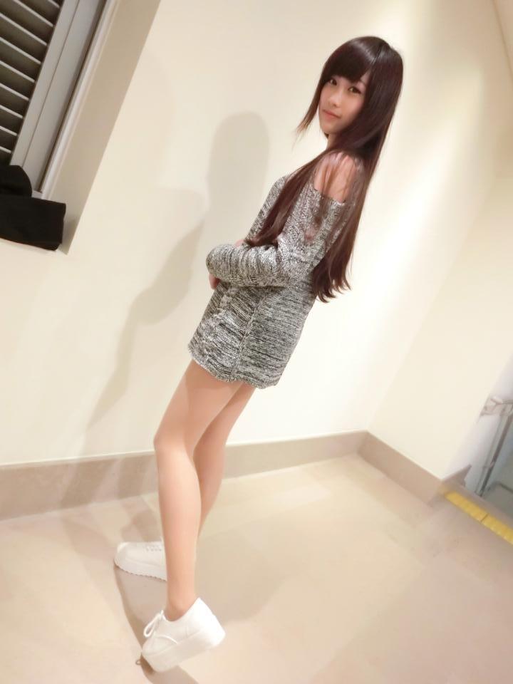 麦当劳最美店员张楚珊写真自拍