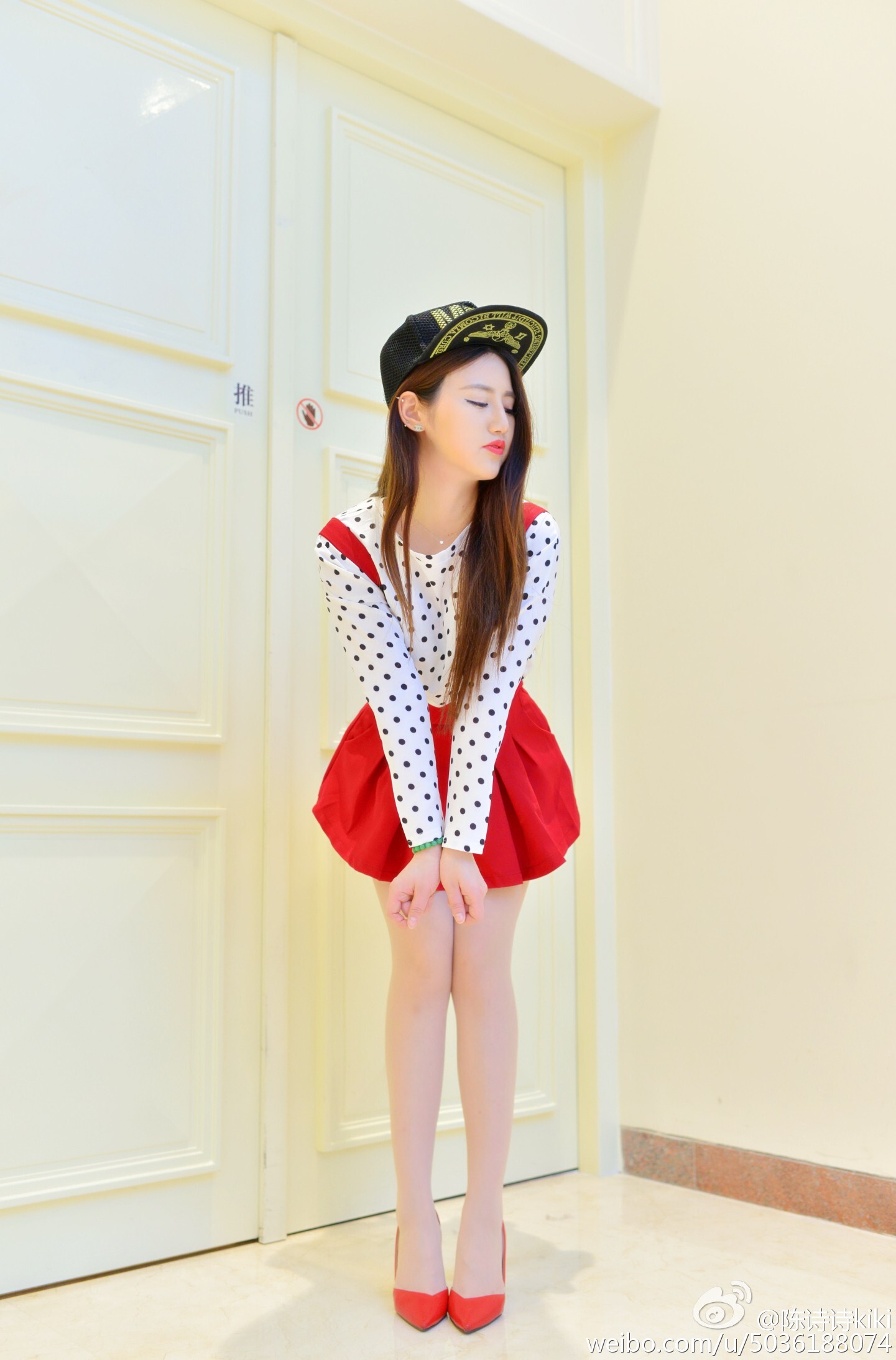 性感内衣模特陈诗诗超美艳诱惑写真