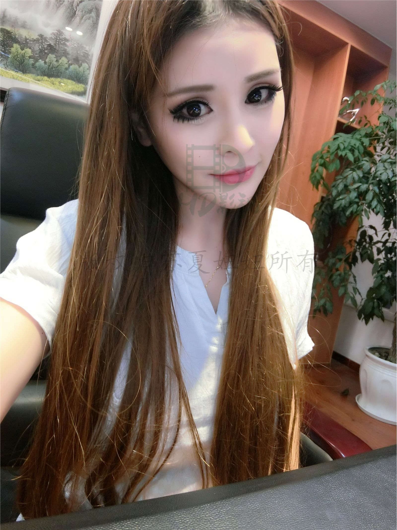 网络红人苏夏妞妞最新微博工作图集 工作状态