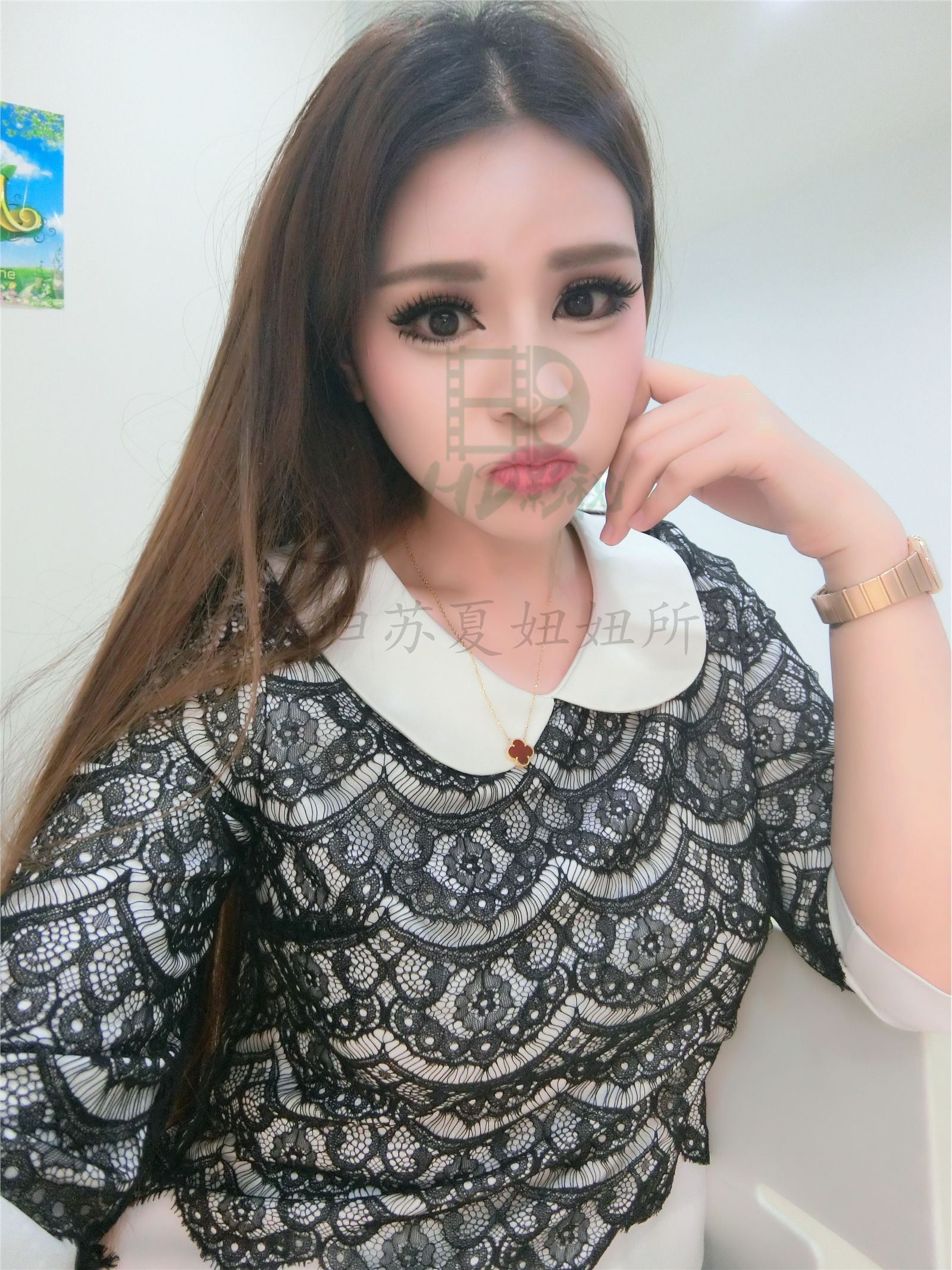 网络红人苏夏妞妞最新微博工作图集 工作状态