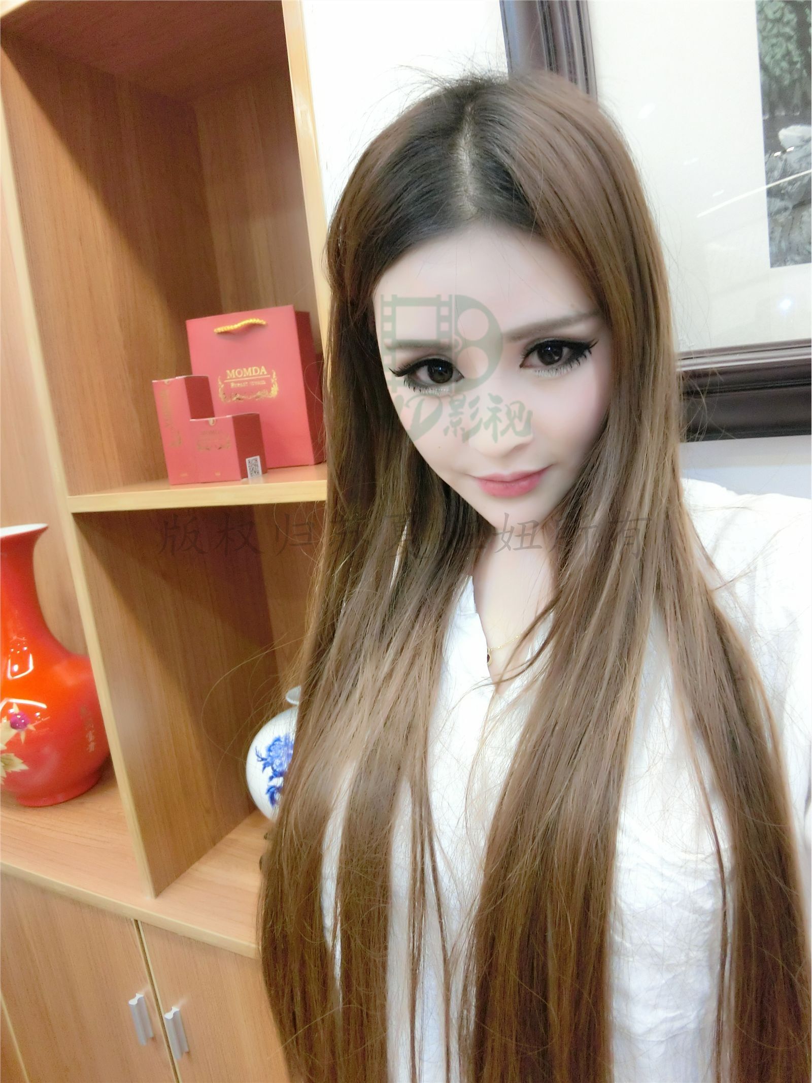 网络红人苏夏妞妞最新微博工作图集 工作状态