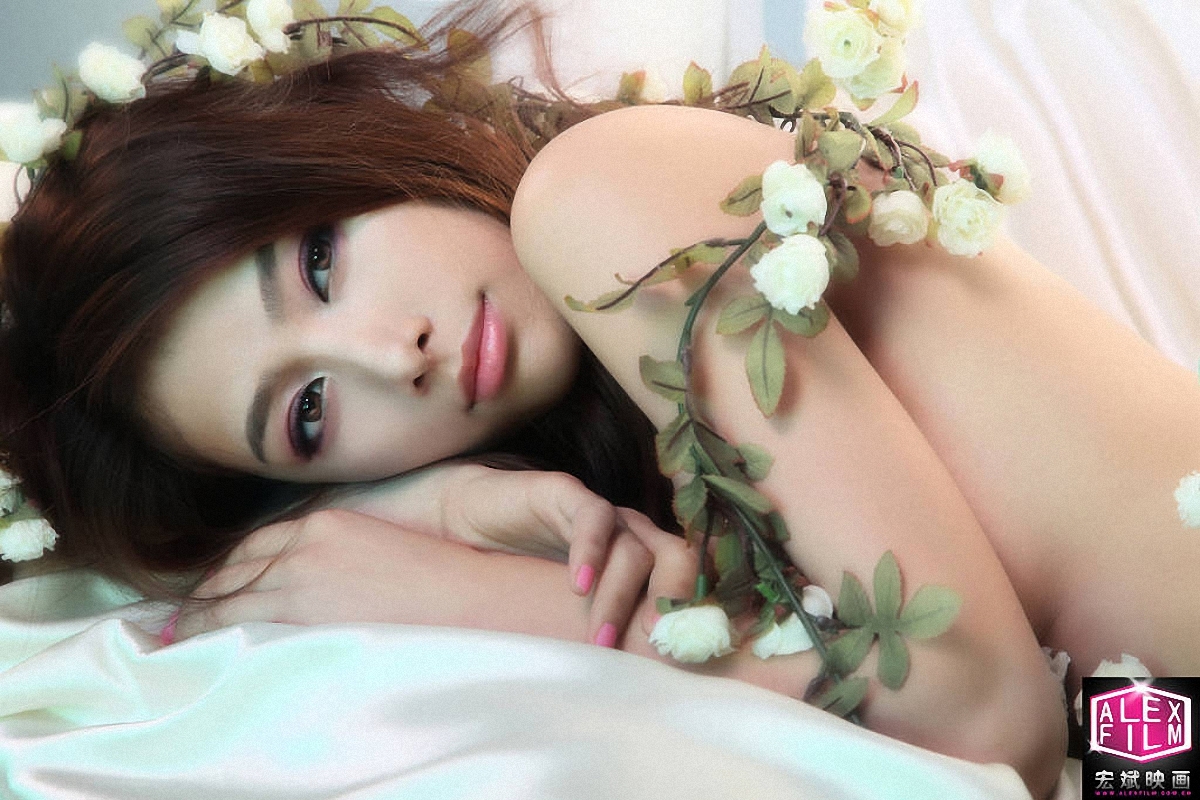 性感嫩模 李莎莎 写真图集