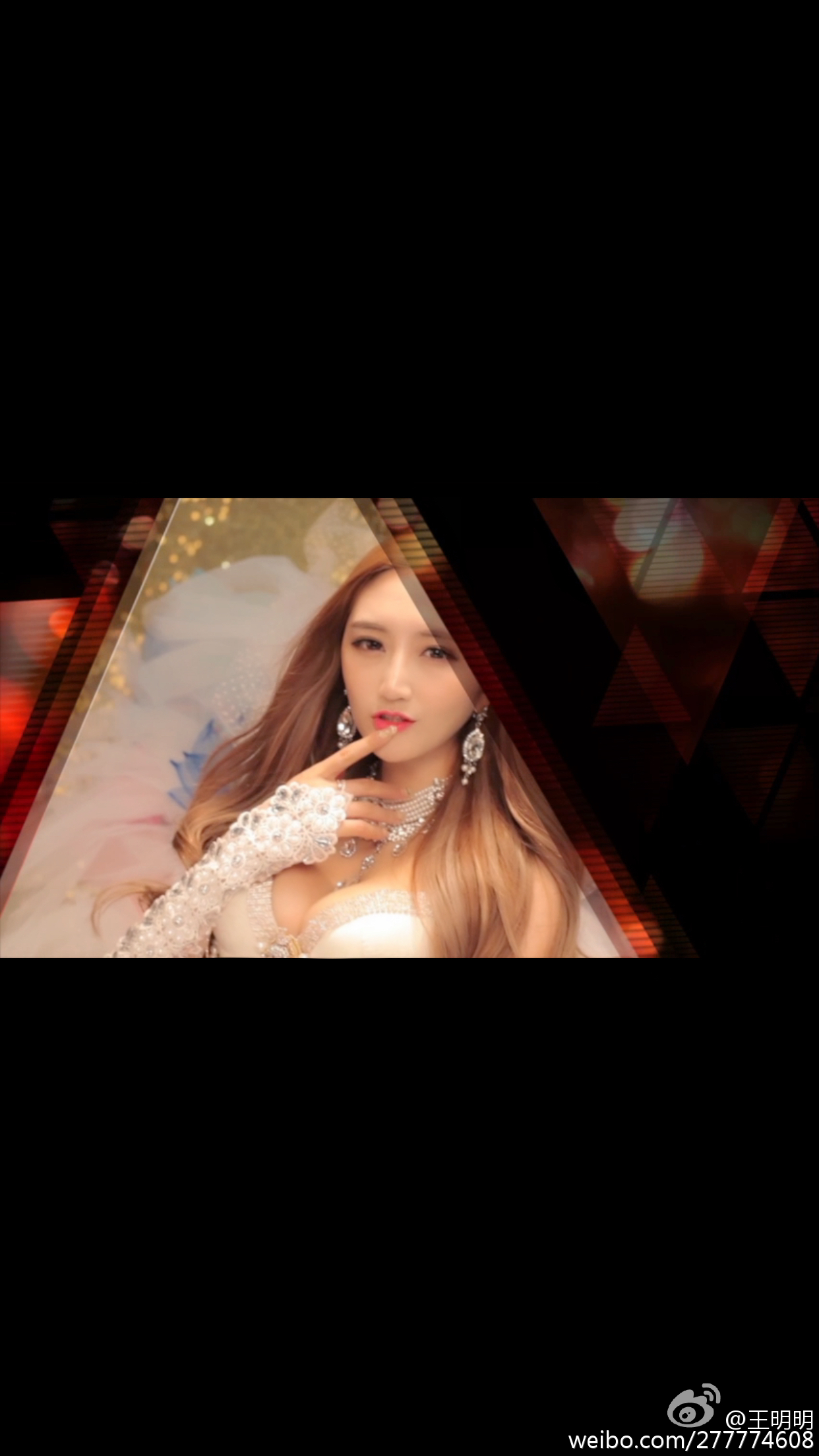 胸模冠军王明明最近微博图集 面孔专辑