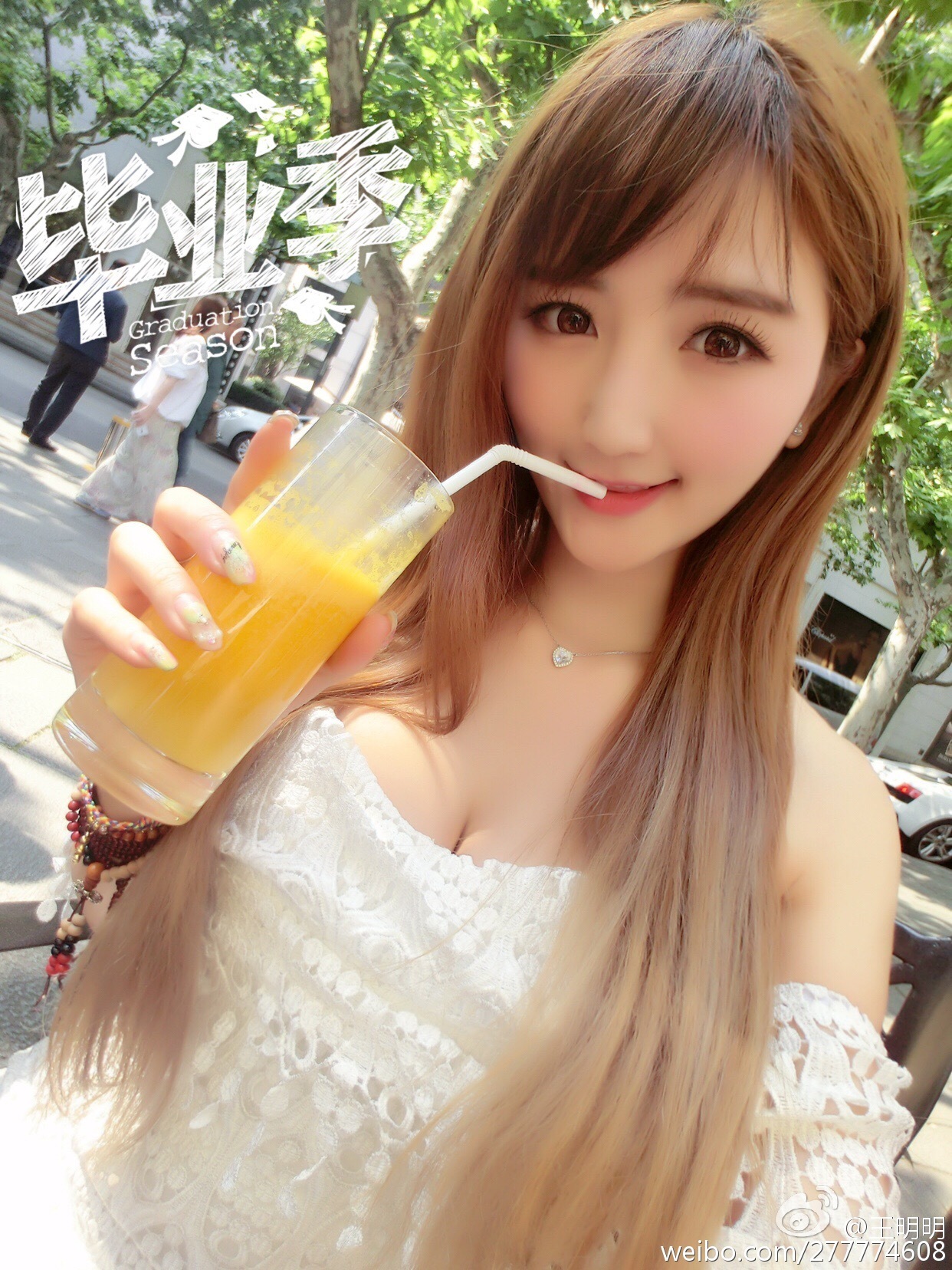 胸模冠军王明明最近微博图集 面孔专辑