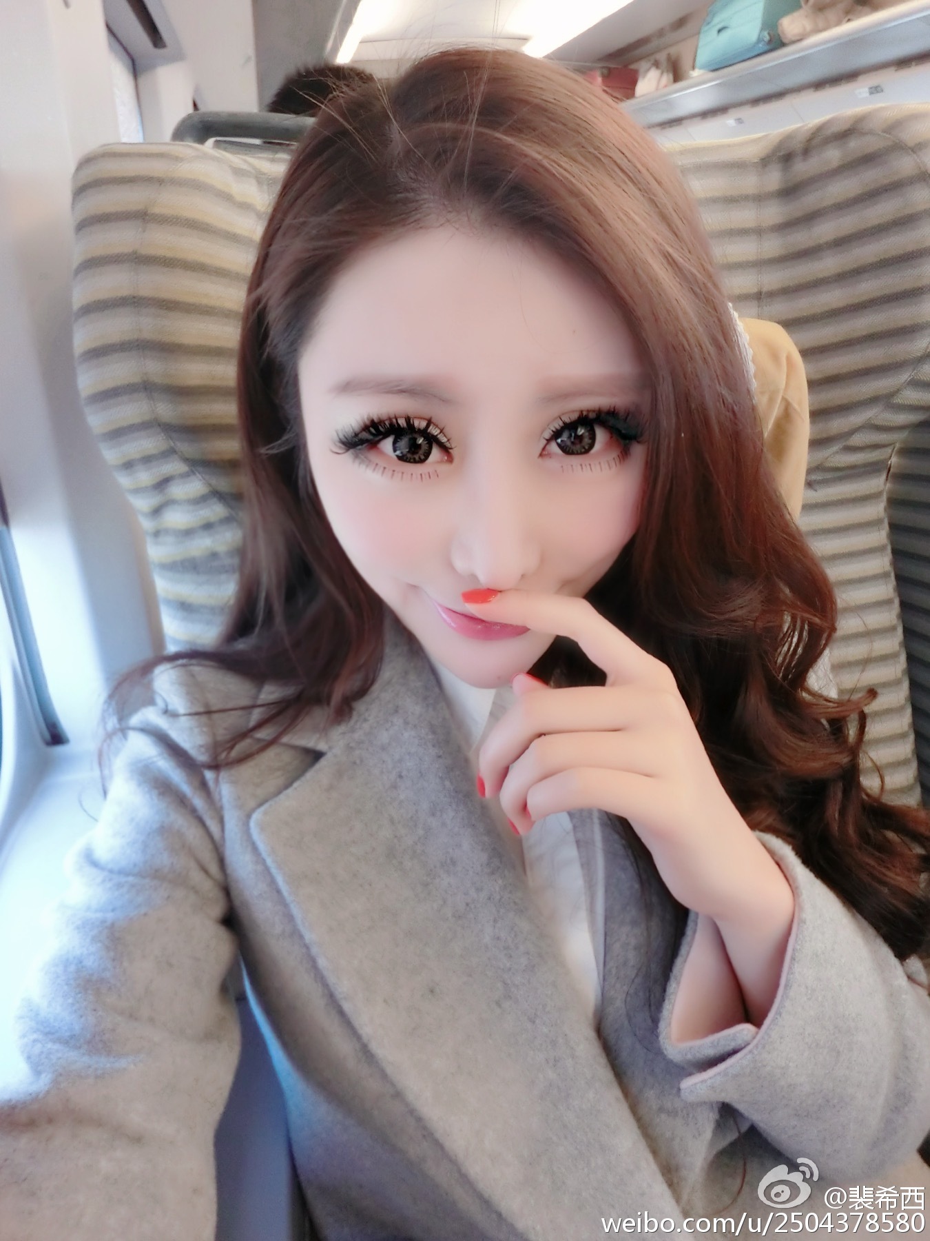 性感豪乳车模 - 裴希西 黑丝长腿姐姐 1