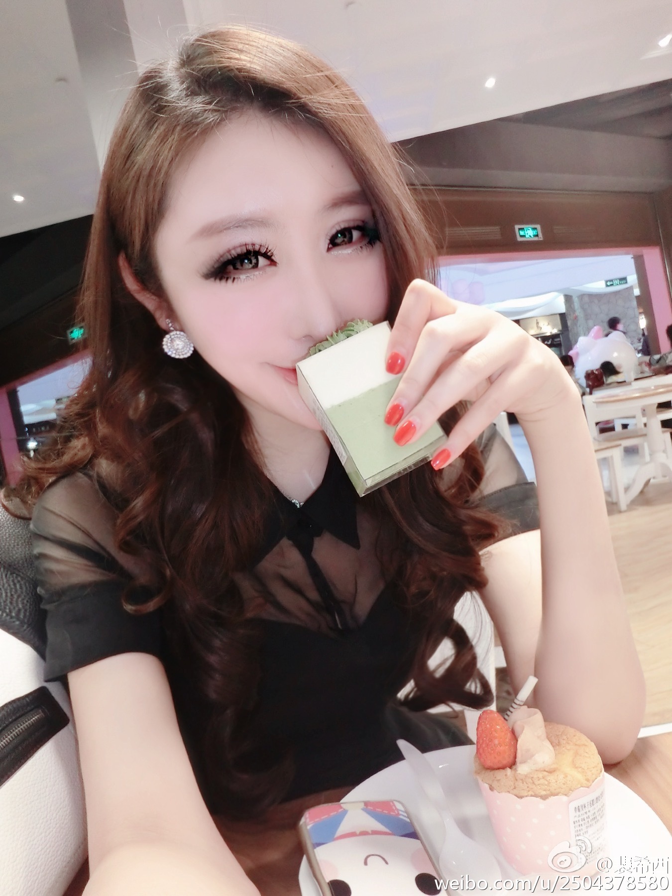 性感豪乳车模 - 裴希西 黑丝长腿姐姐 1