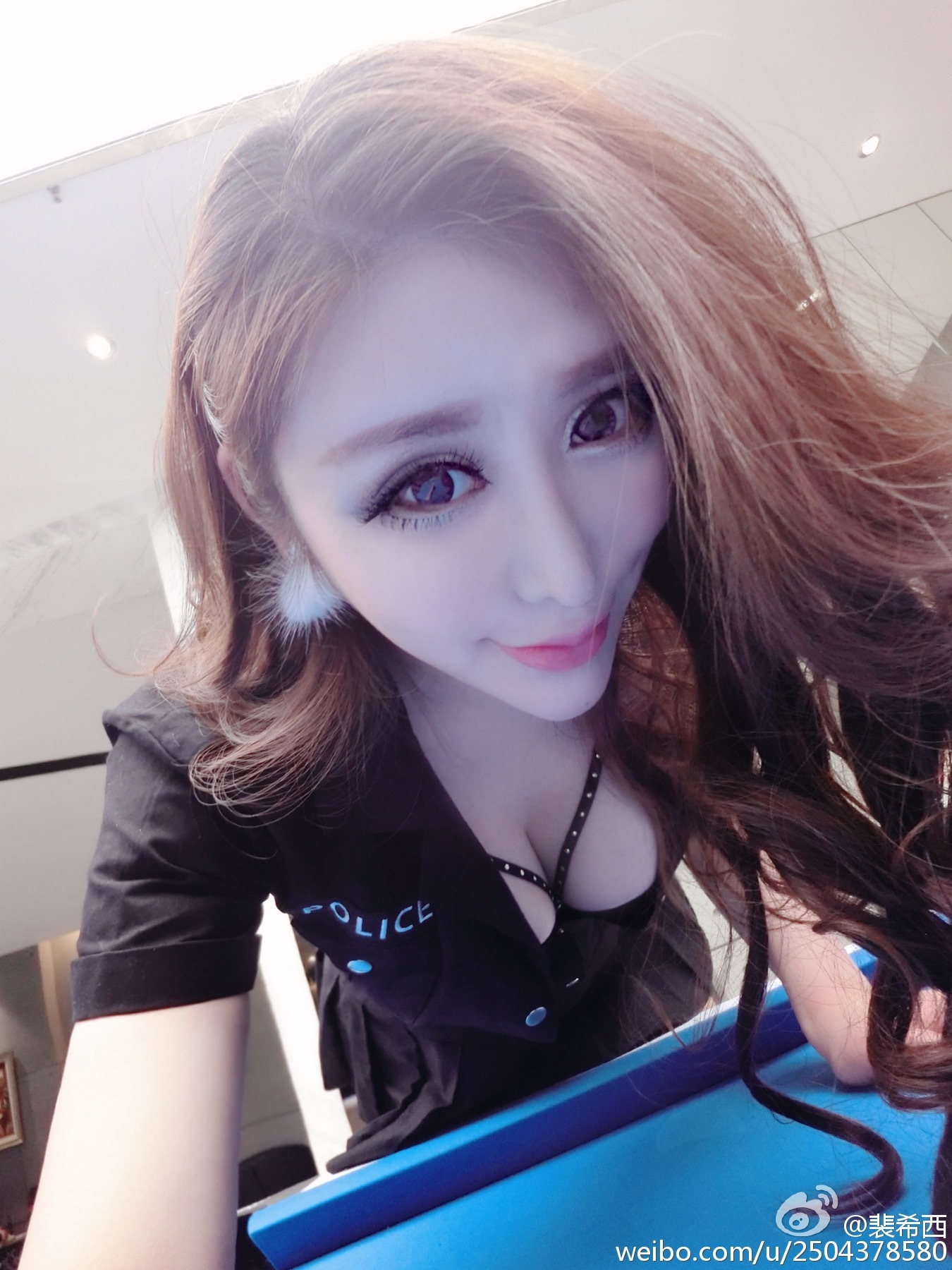 性感豪乳车模 - 裴希西 黑丝长腿姐姐 1