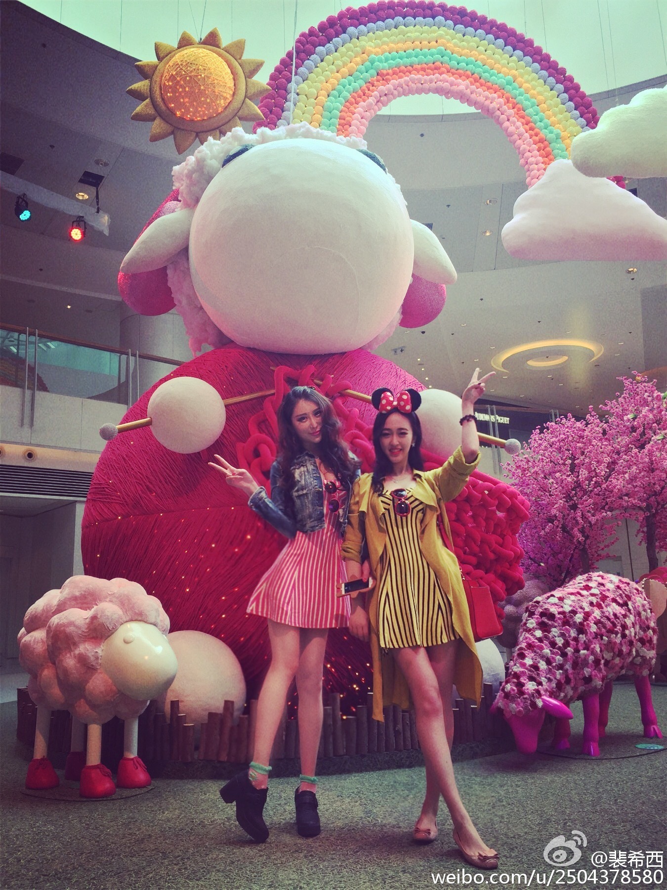 性感豪乳车模 - 裴希西 黑丝长腿姐姐 1