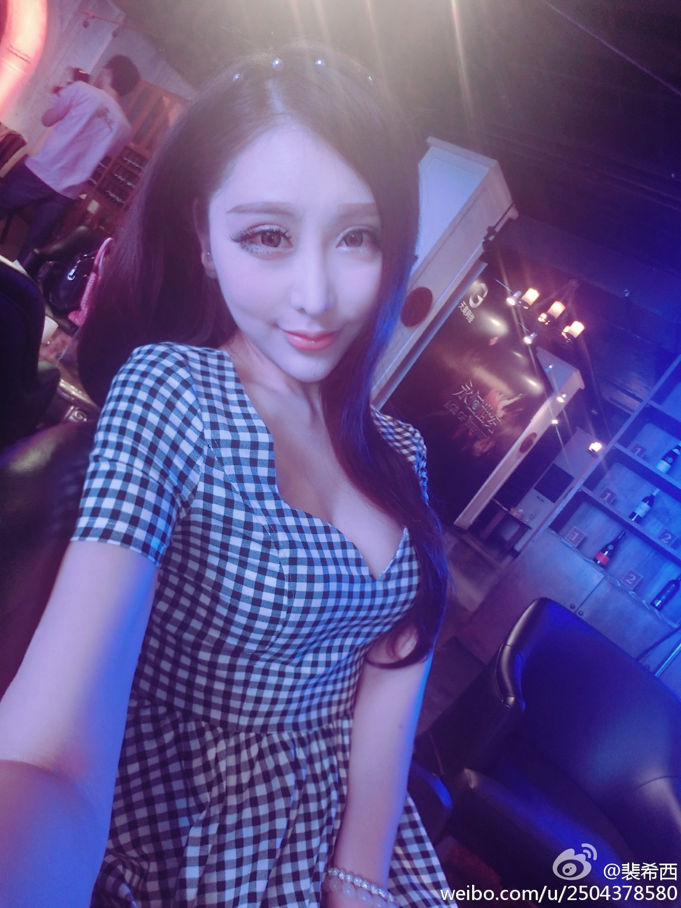 性感豪乳车模 - 裴希西 黑丝长腿姐姐 1