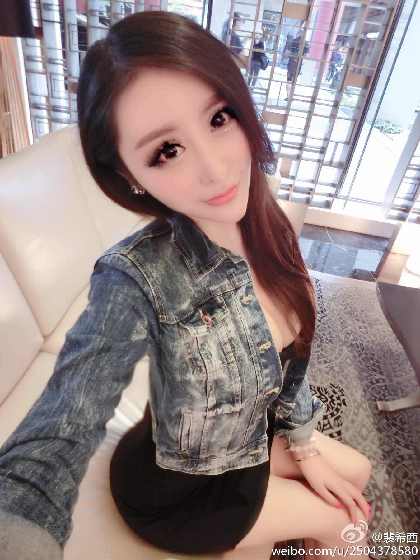 性感豪乳车模 - 裴希西 黑丝长腿姐姐 1