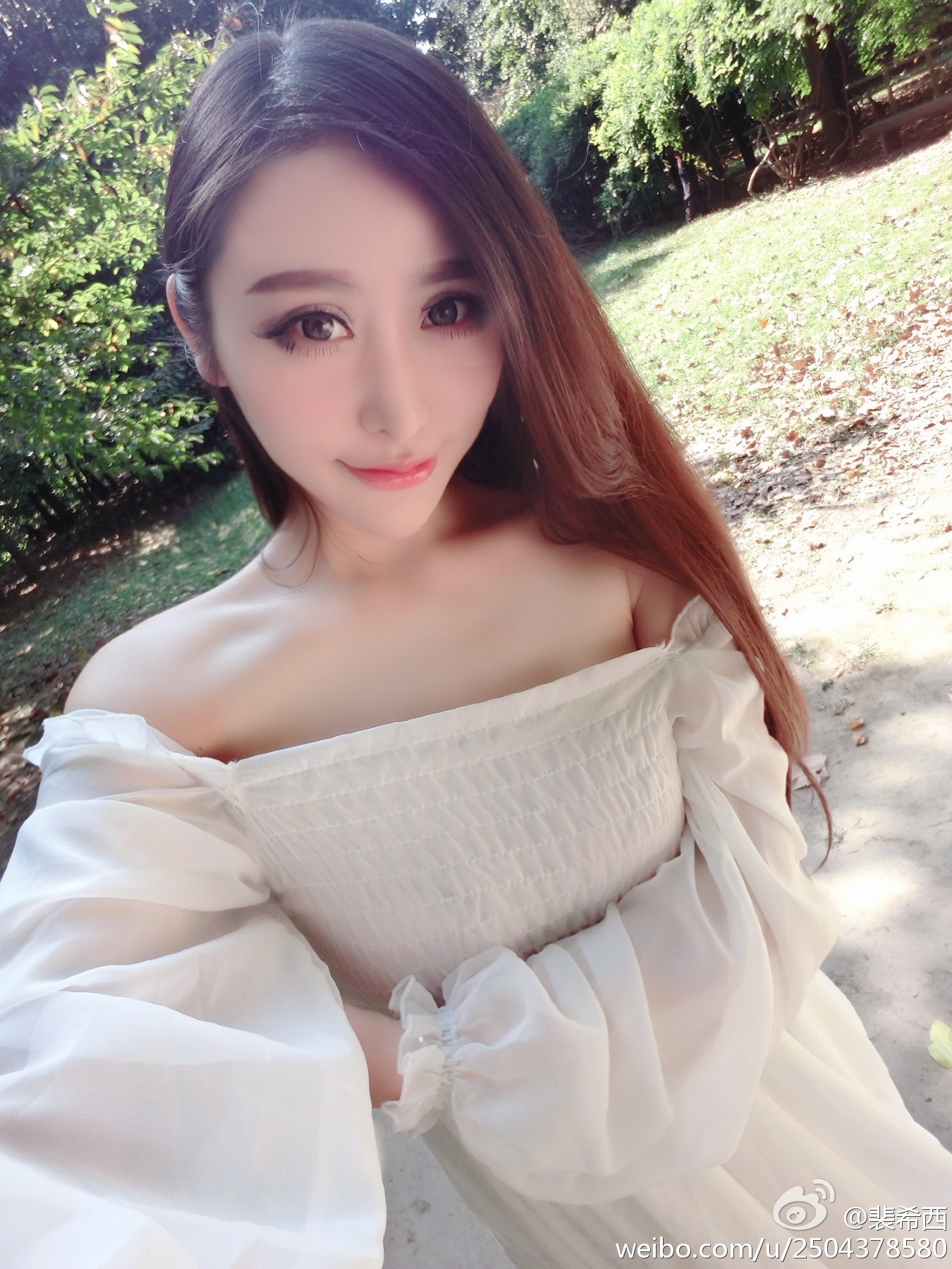 性感豪乳车模 - 裴希西 黑丝长腿姐姐 1