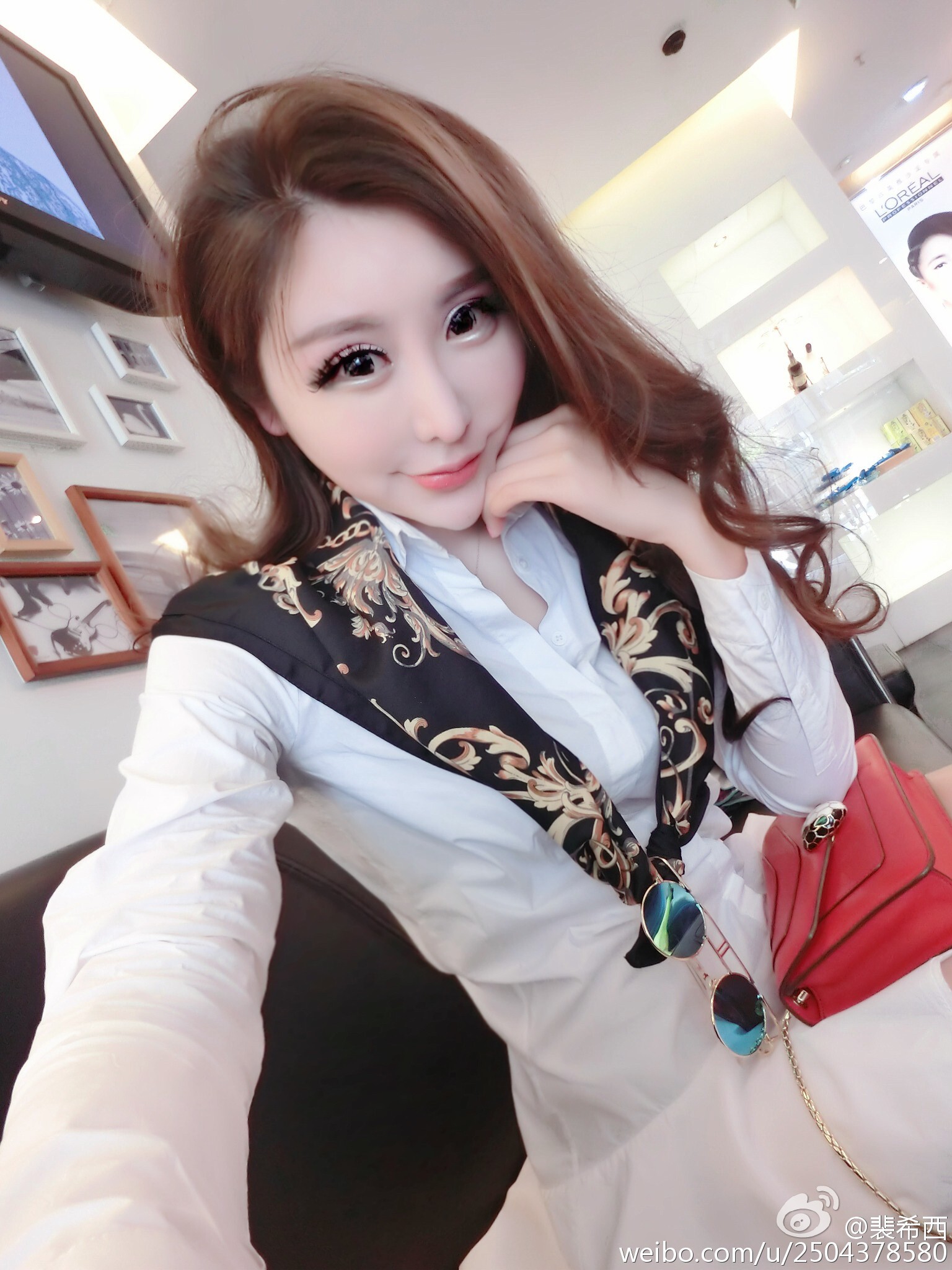 性感豪乳车模 - 裴希西 黑丝长腿姐姐 2