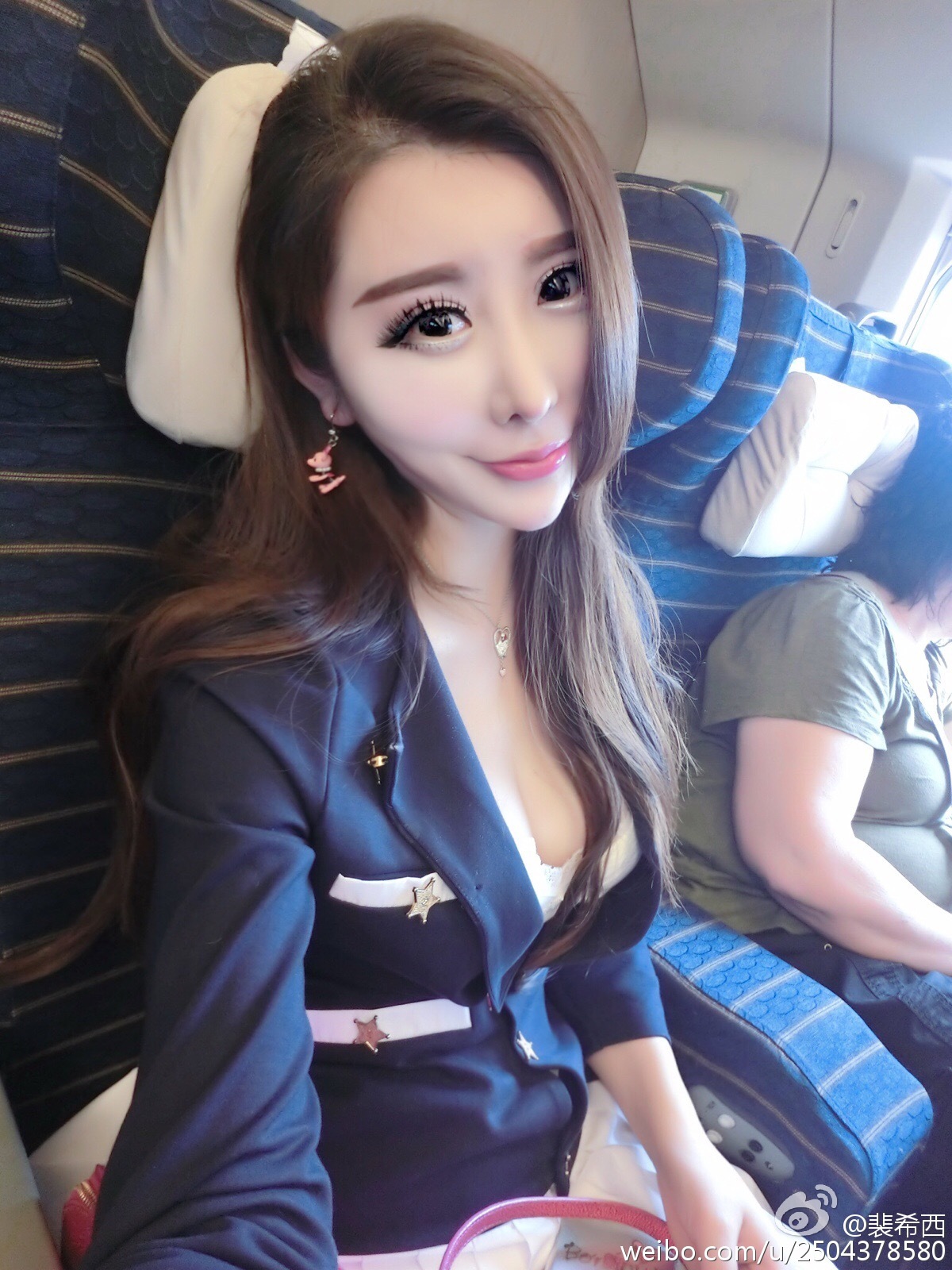 性感豪乳车模 - 裴希西 黑丝长腿姐姐 2