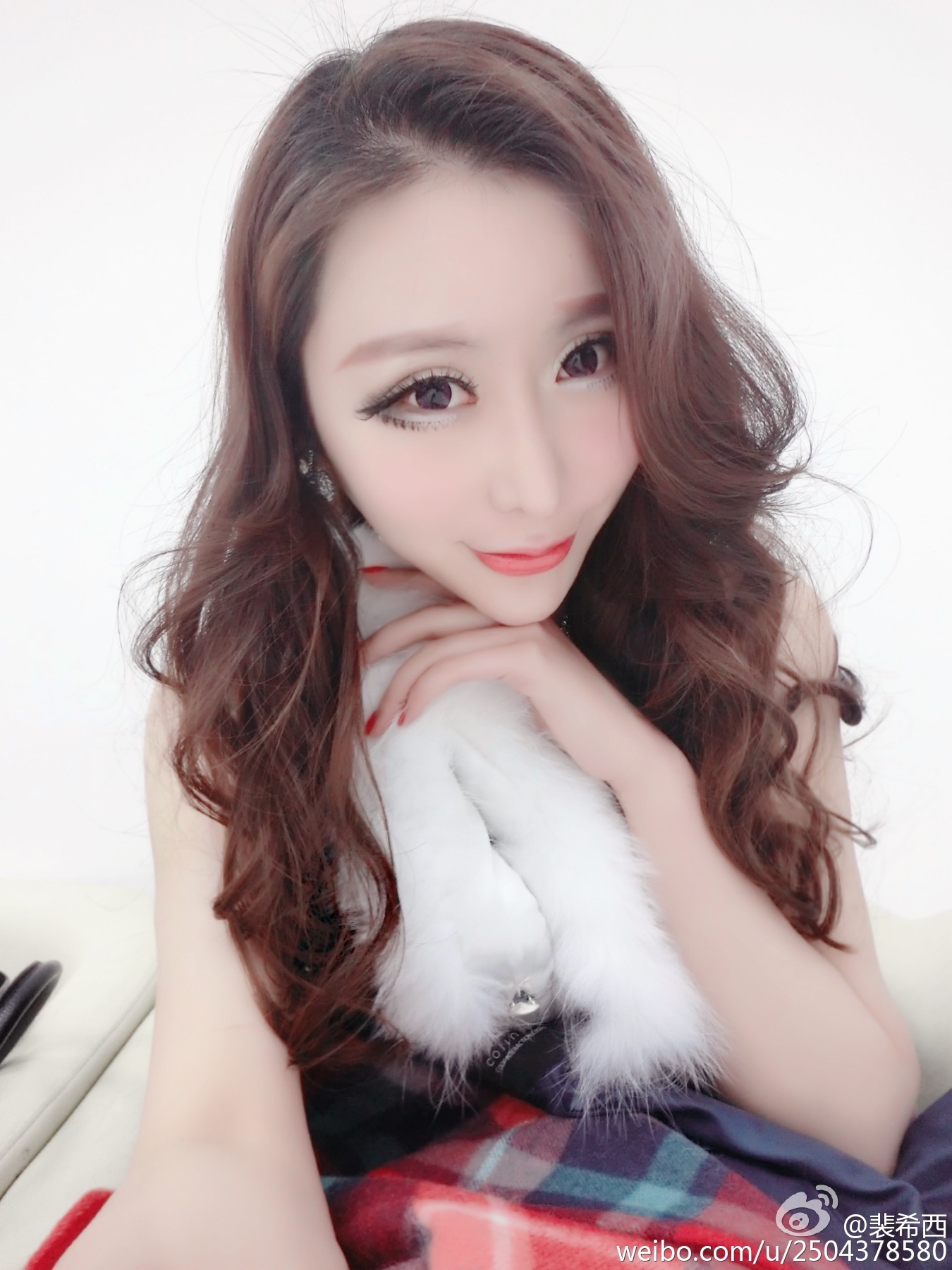 性感豪乳车模 - 裴希西 黑丝长腿姐姐 3