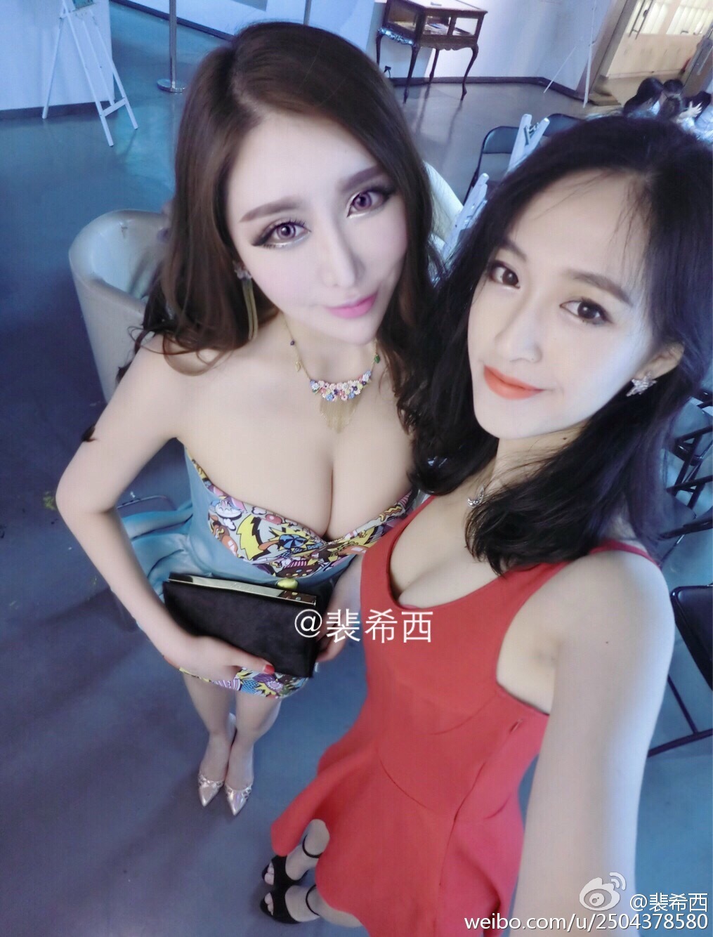 性感豪乳车模 - 裴希西 黑丝长腿姐姐 3