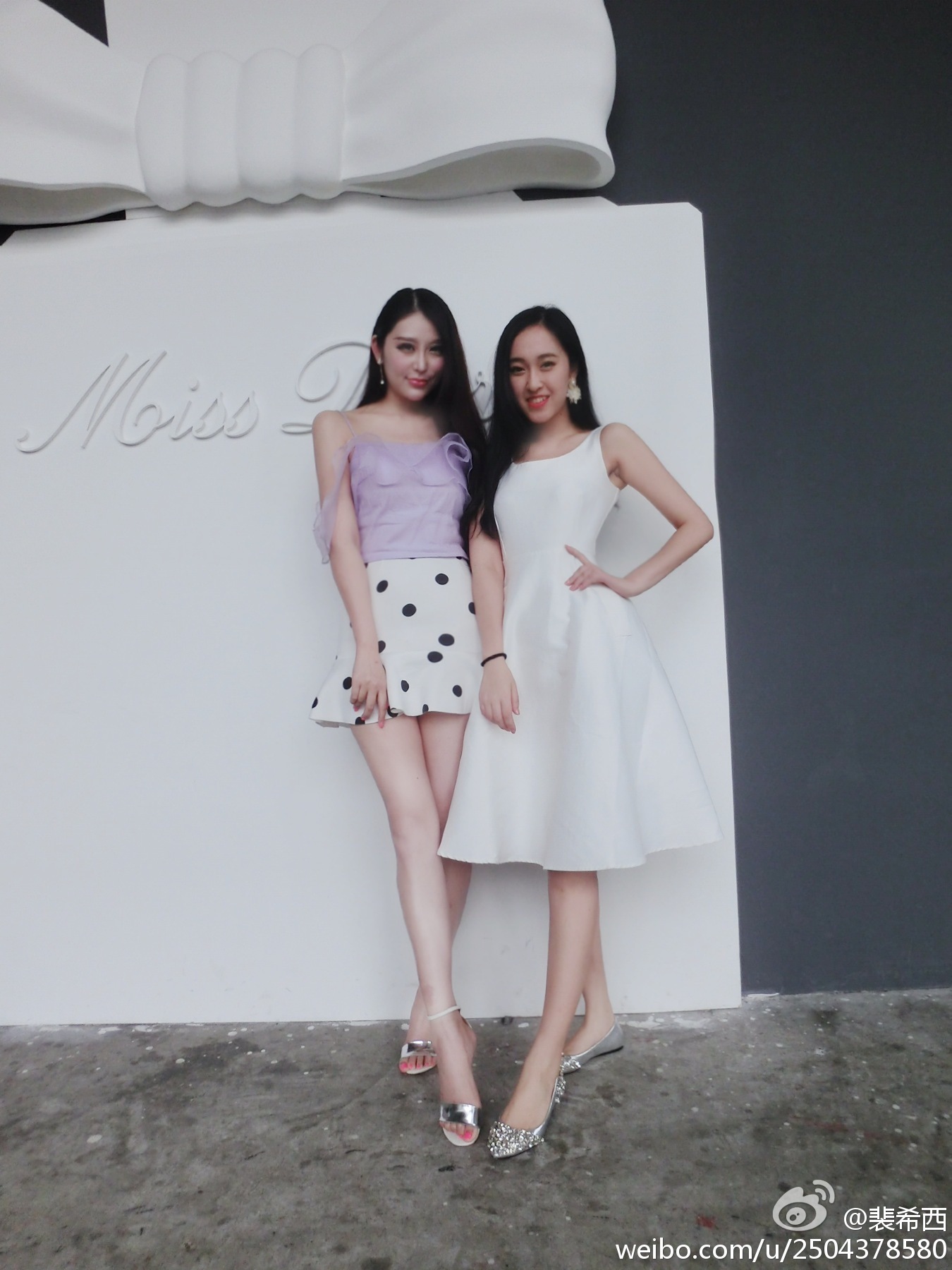 性感豪乳车模 - 裴希西 黑丝长腿姐姐 3